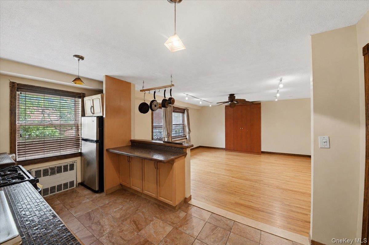 6291 Broadway, Unit A6