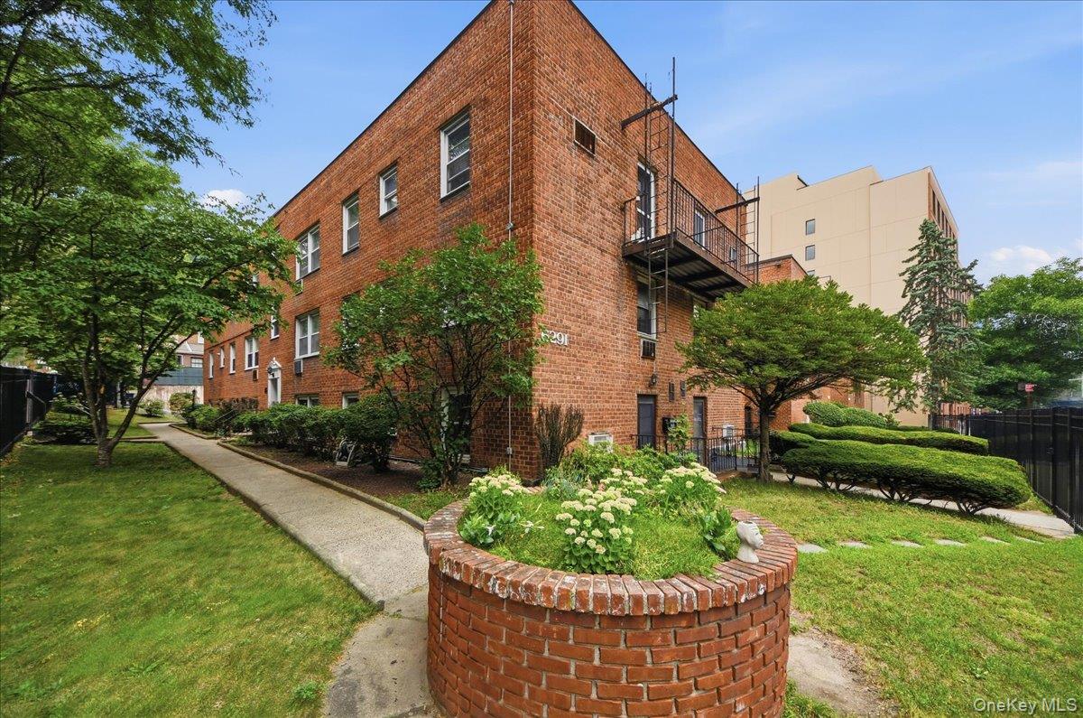 6291 Broadway, Unit A6 photo 3