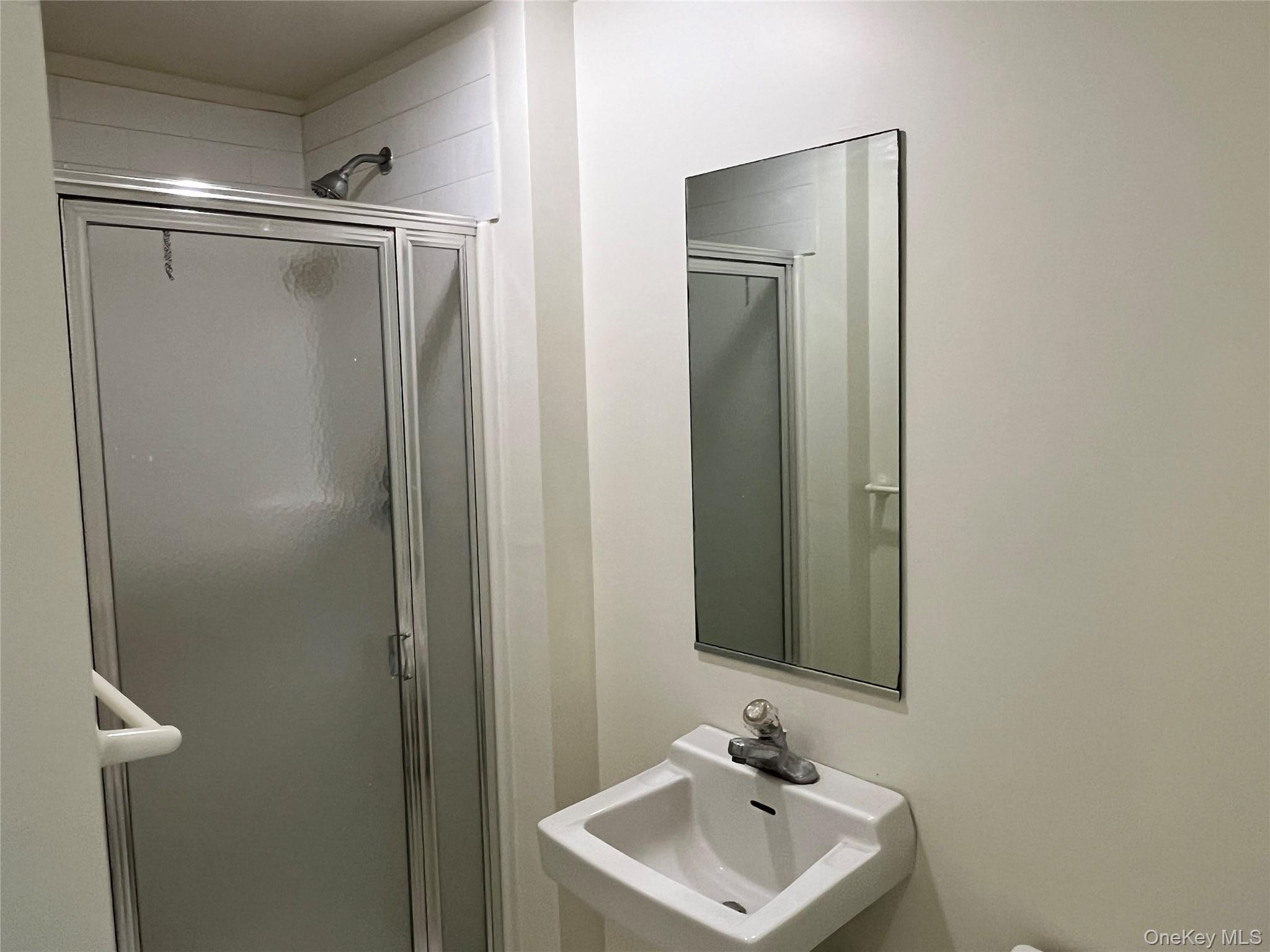 109 Main Street, Unit Rear entra photo 4