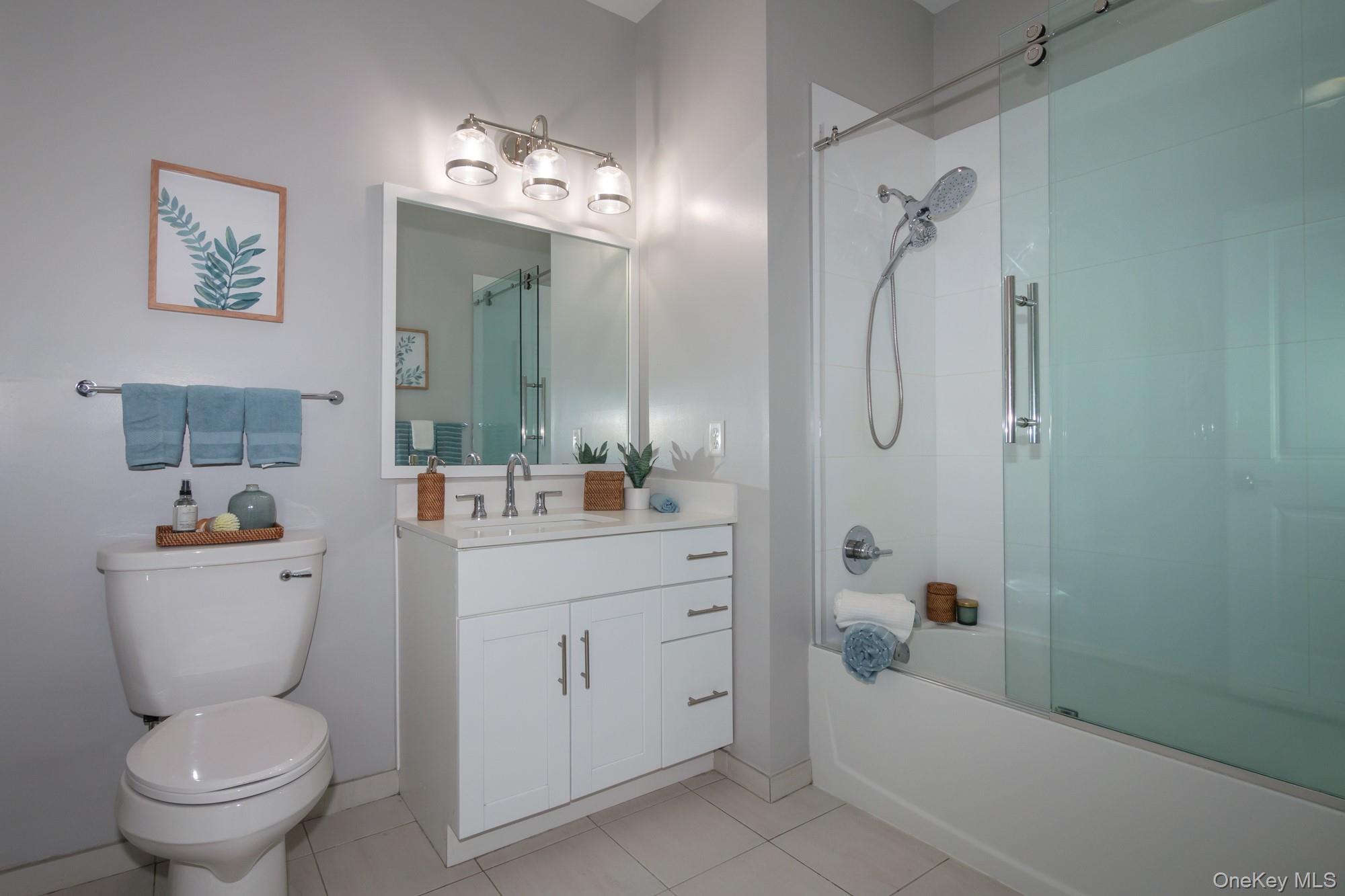 75 E Hoffman Avenue, Unit 4064 photo 15