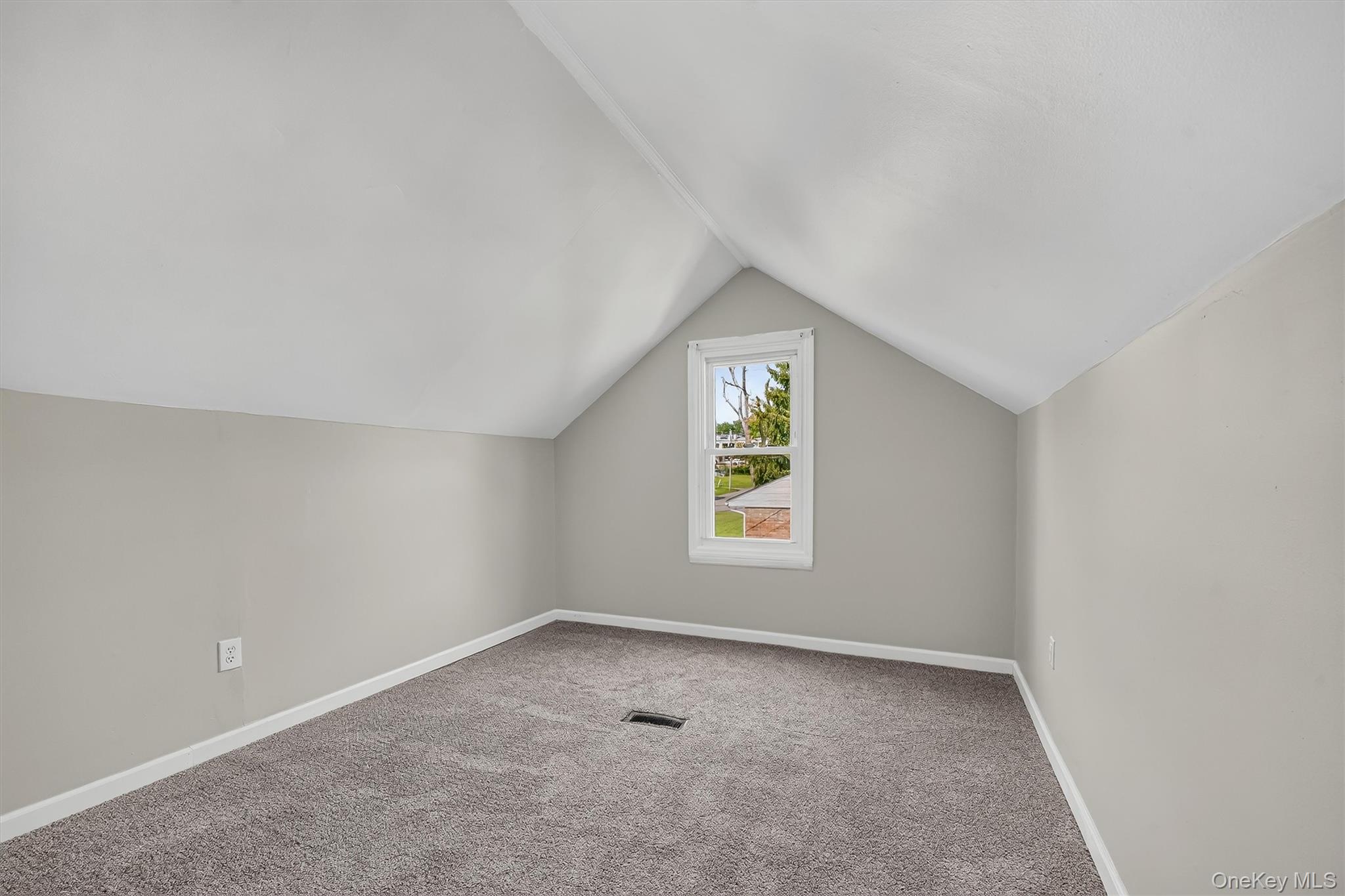 6 Broad Street – For Sale photo 14
