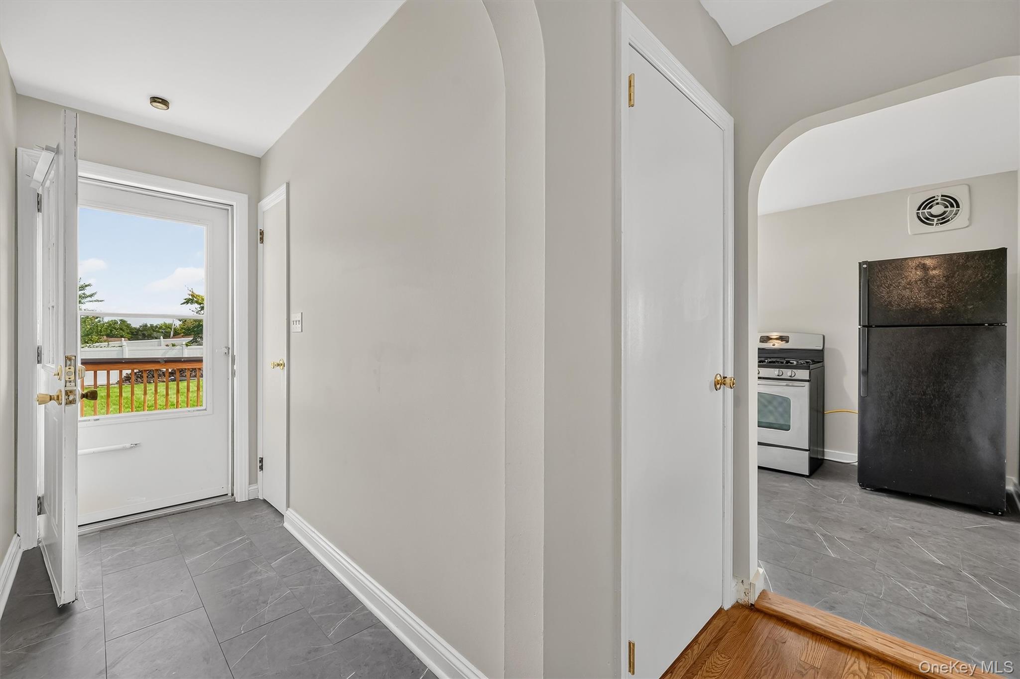 6 Broad Street – For Sale photo 9