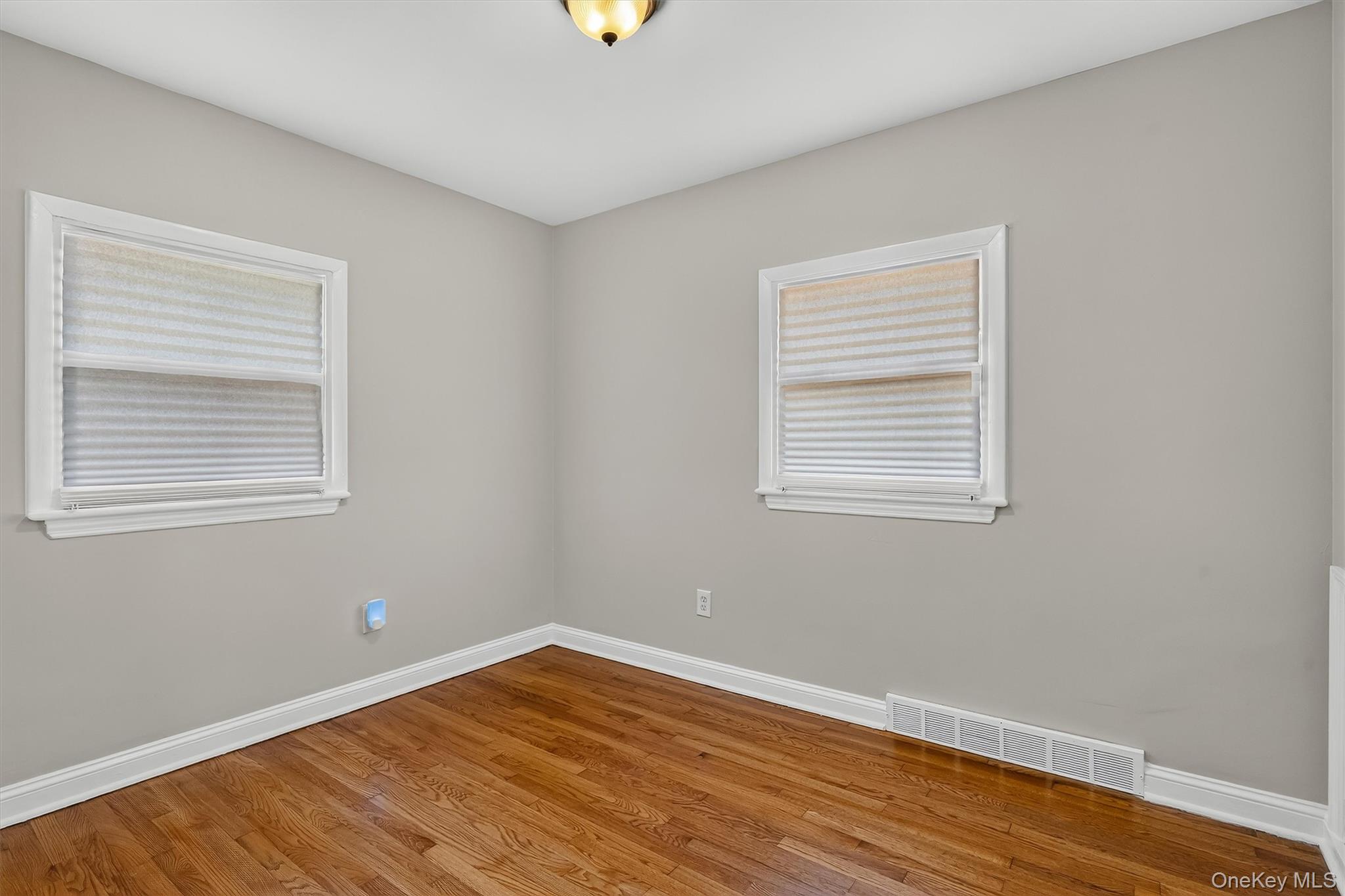 6 Broad Street – For Sale photo 10