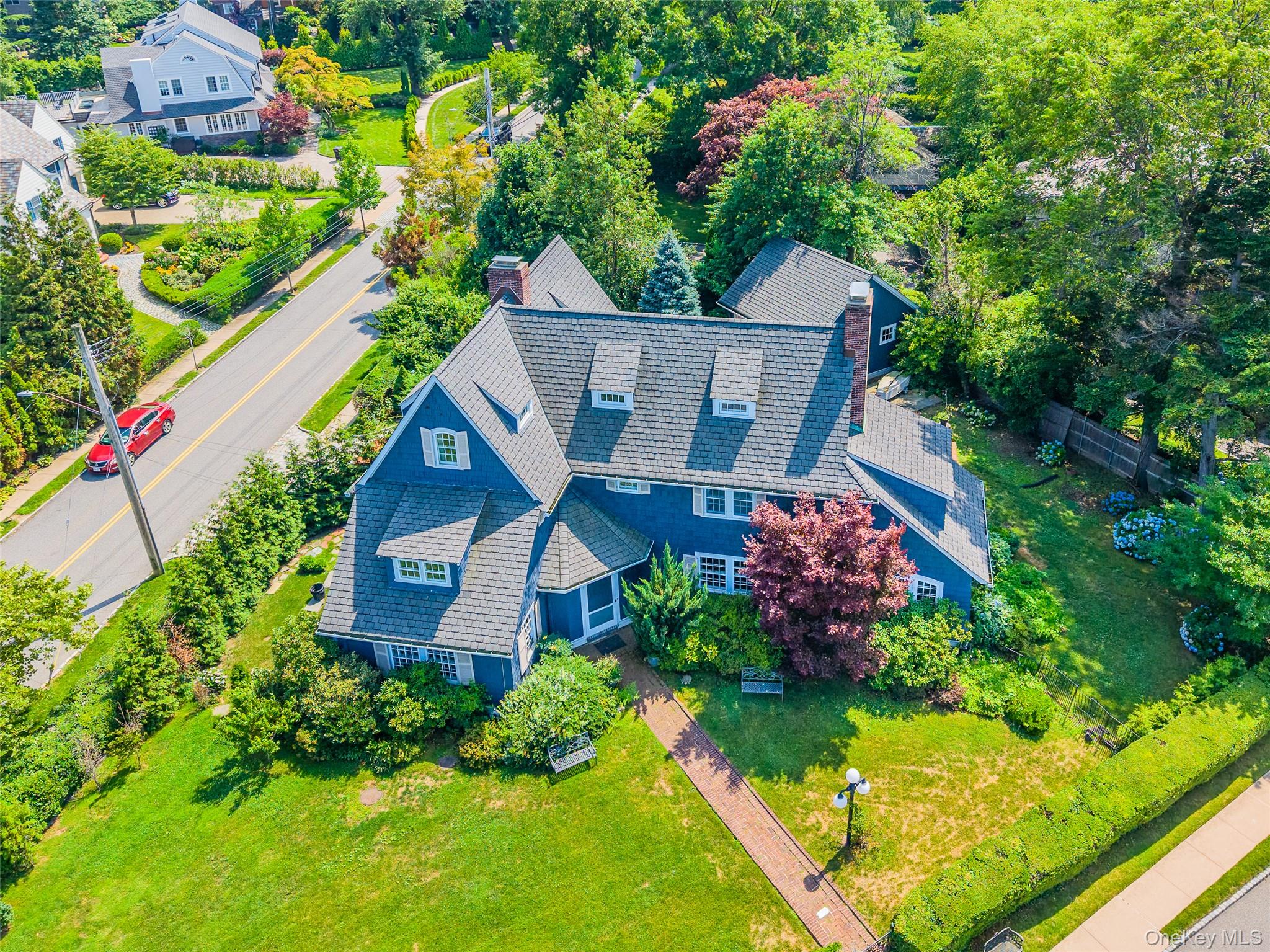1120 Shore Road – For Sale photo 4