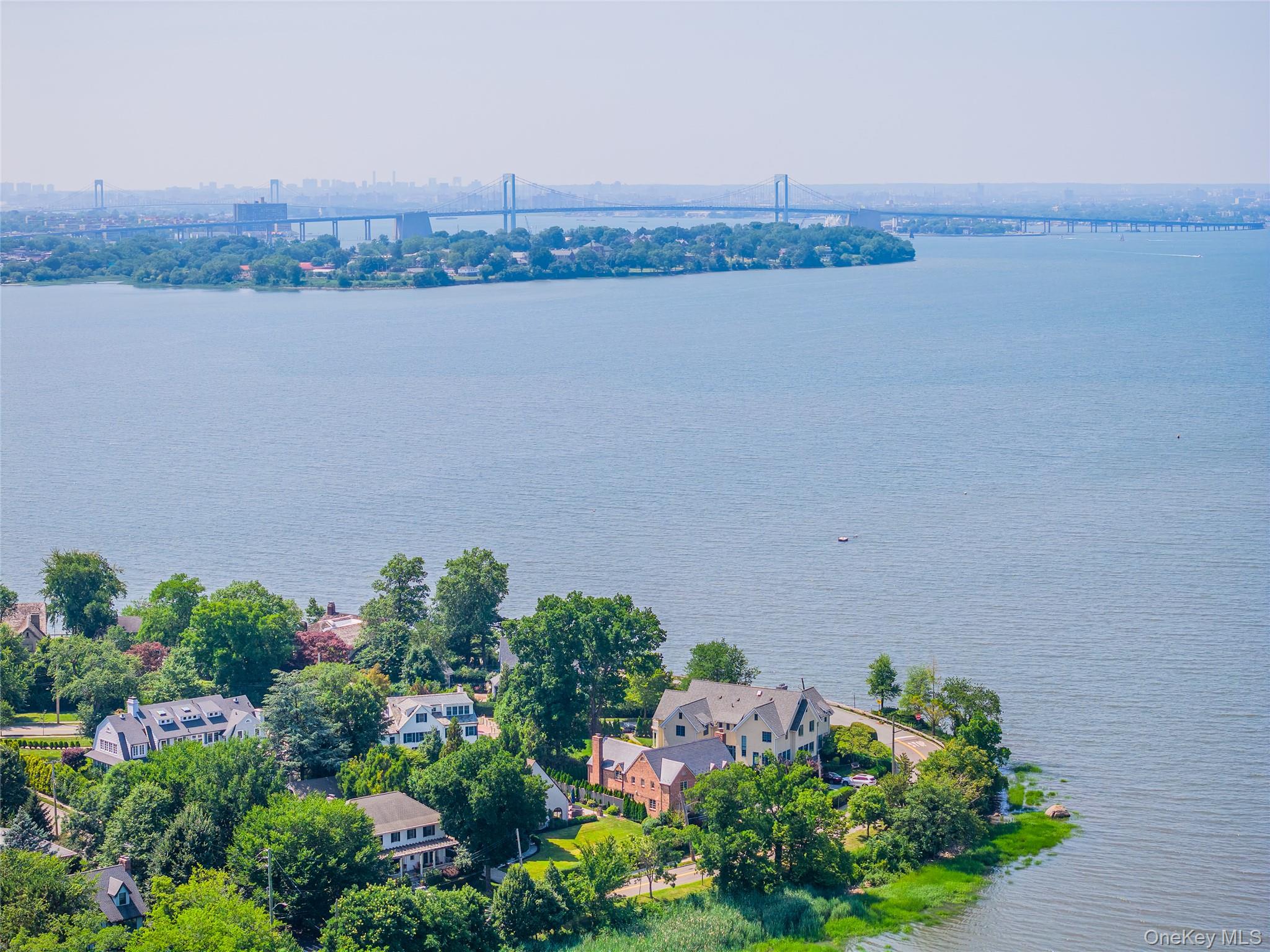 1120 Shore Road – For Sale photo 5