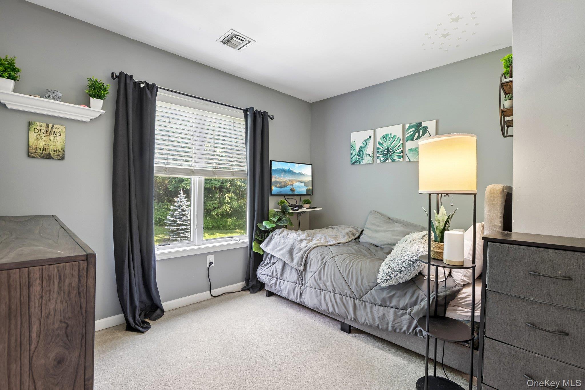 47 Leif Boulevard – For Sale photo 15