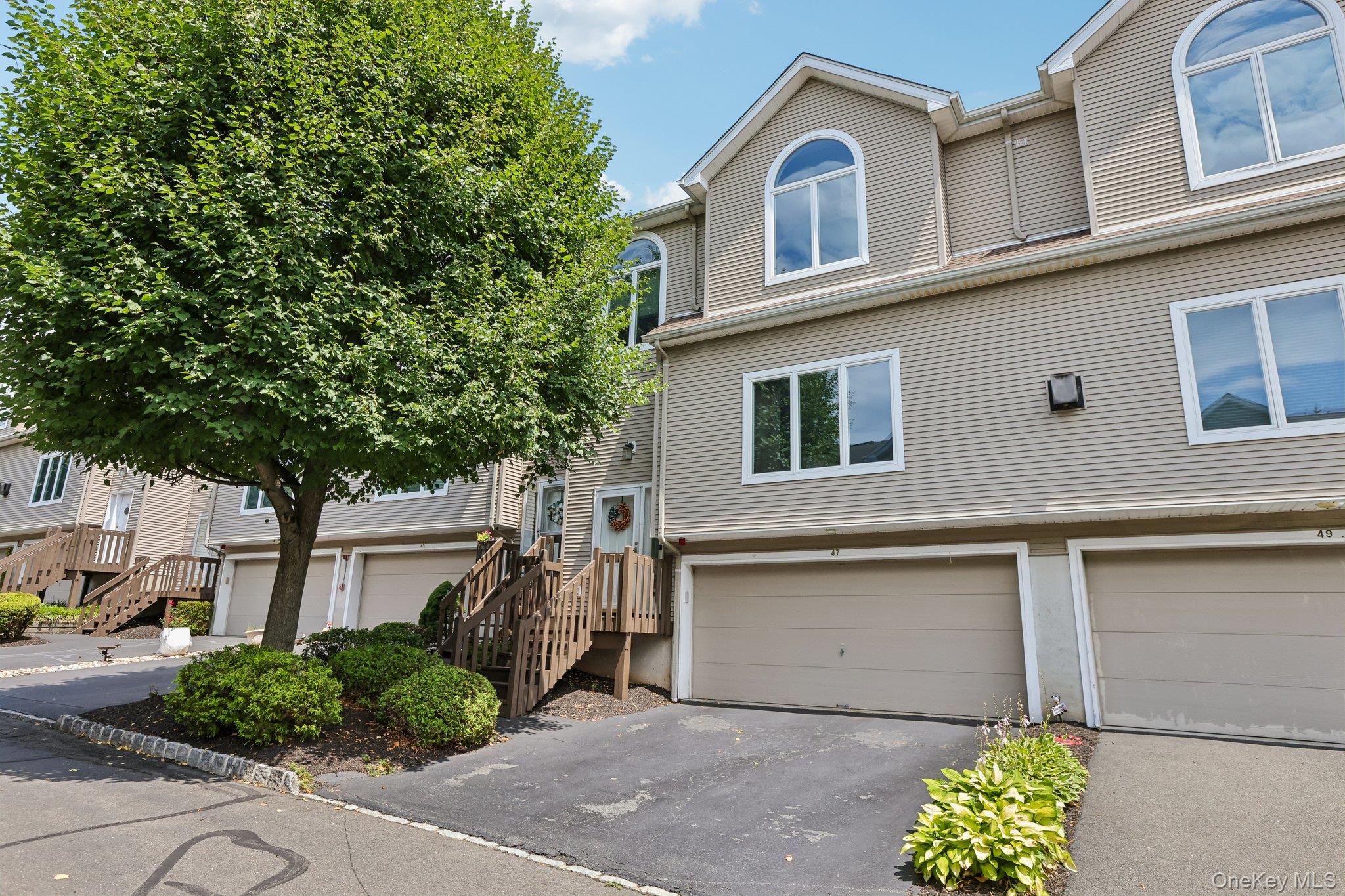 47 Leif Boulevard – For Sale