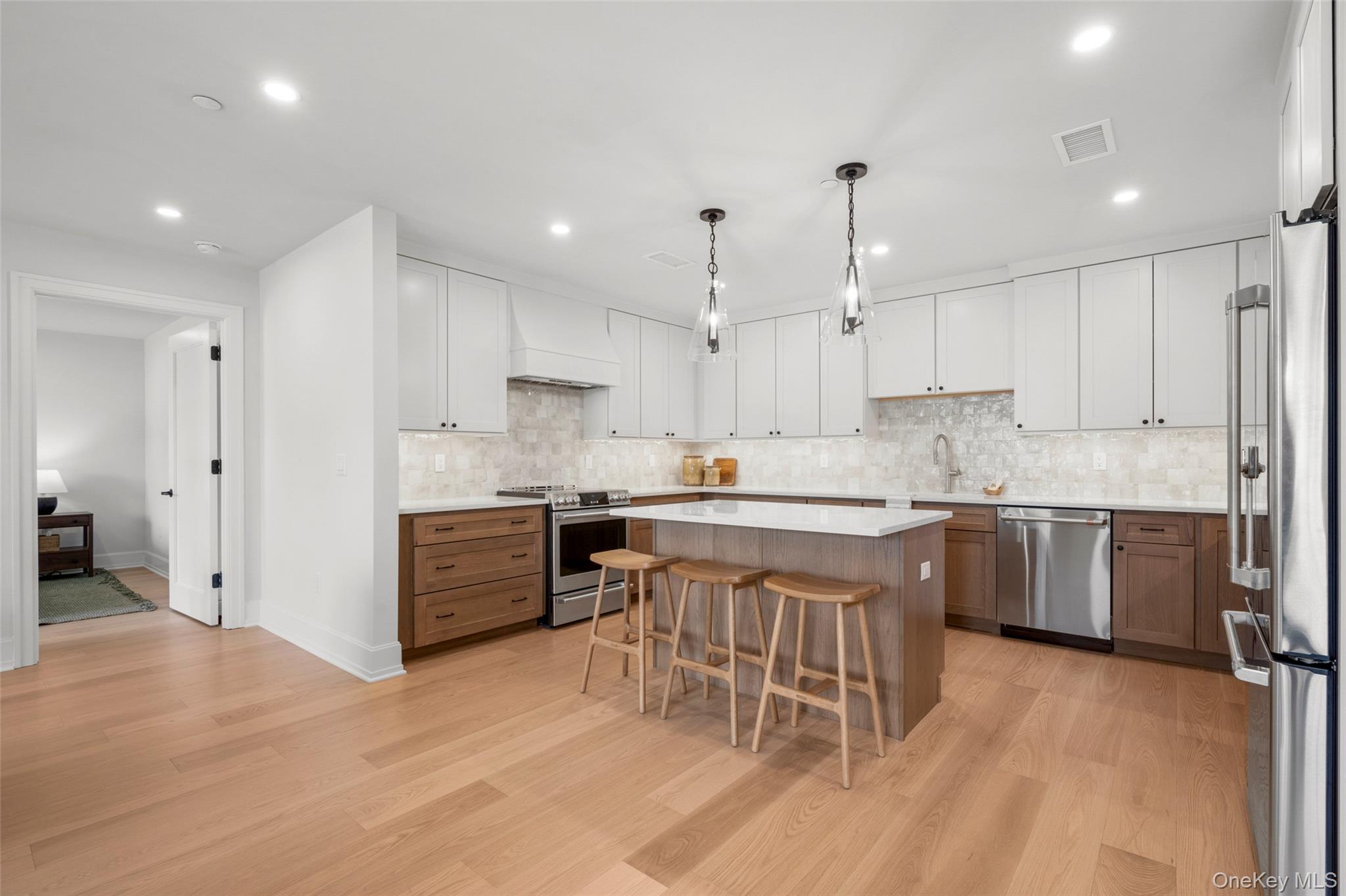 25 S Riverside Avenue, Unit 305 photo 19