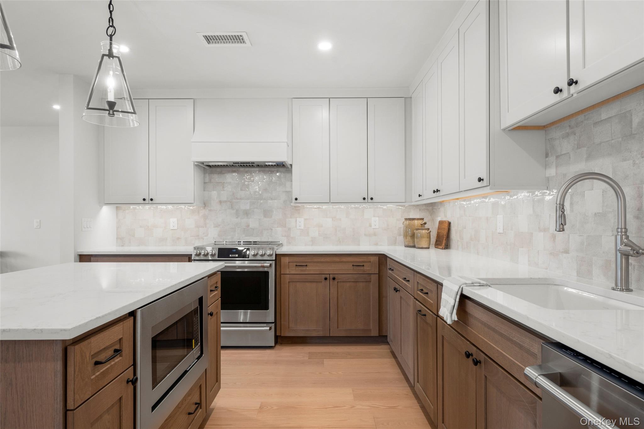 25 S Riverside Avenue, Unit 305 photo 20
