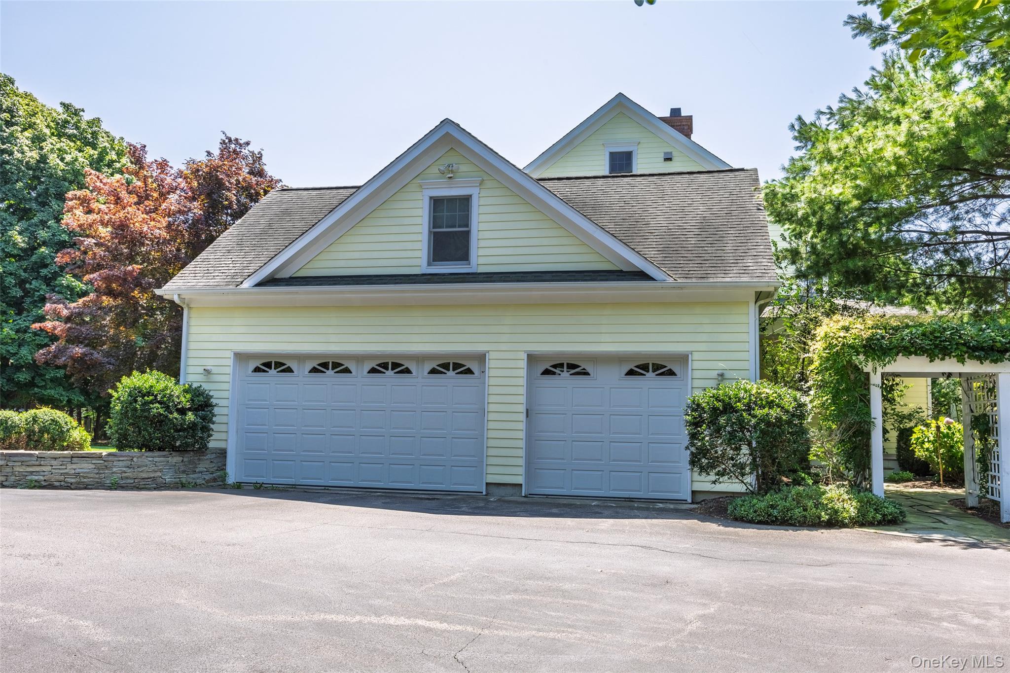 1492 Skunk Lane – For Sale photo 46