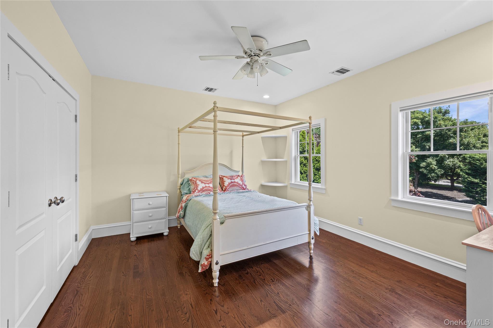 1492 Skunk Lane – For Sale photo 37