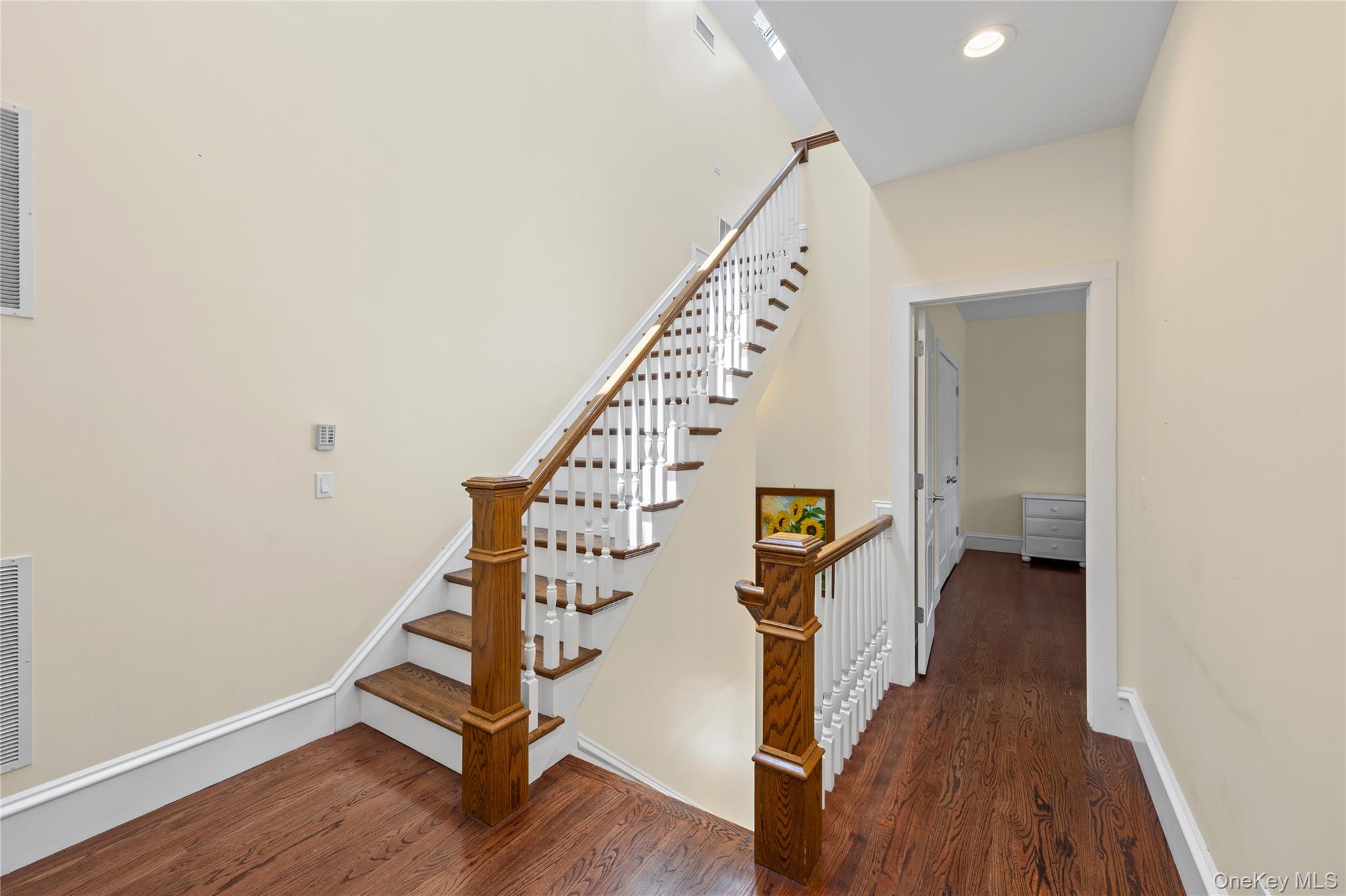 1492 Skunk Lane – For Sale photo 28