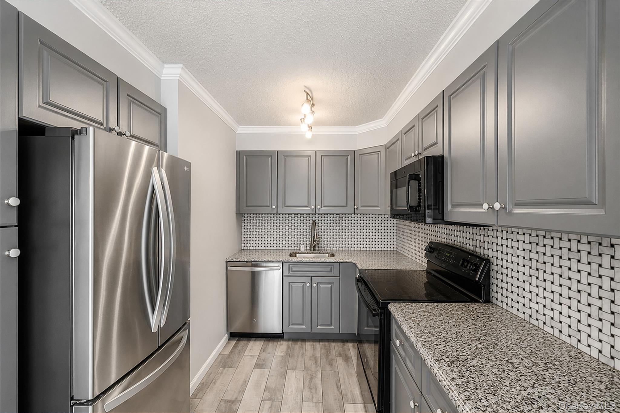 162-31 9th Avenue, Unit 7D photo 8