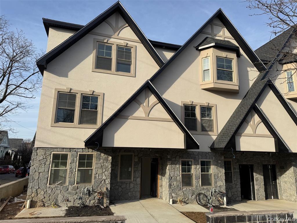 65 W 2nd Street, Unit 5