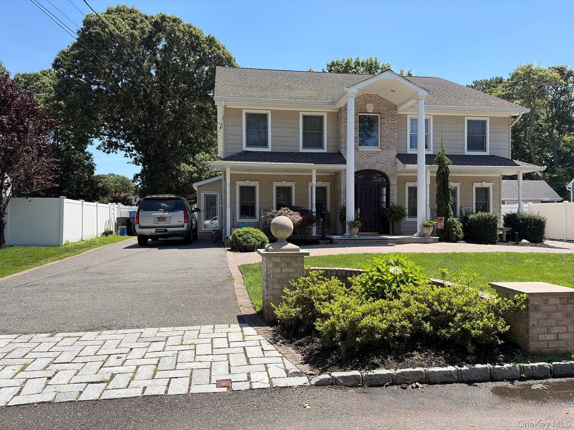 1133 Patricia Avenue – For Sale photo 2