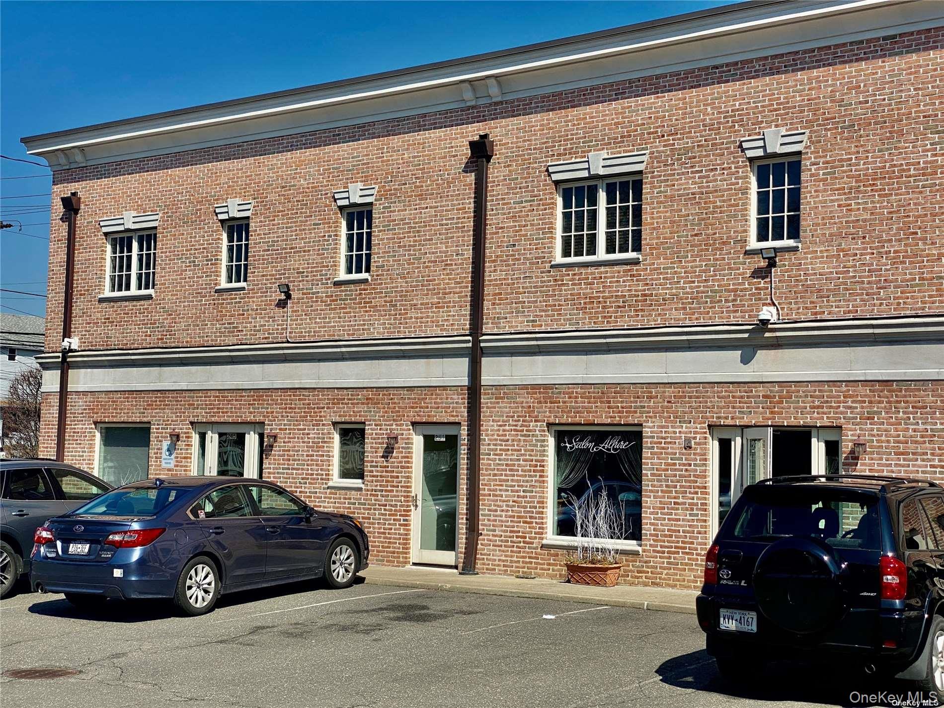 259 Glen Cove Avenue, Unit 255 photo 9