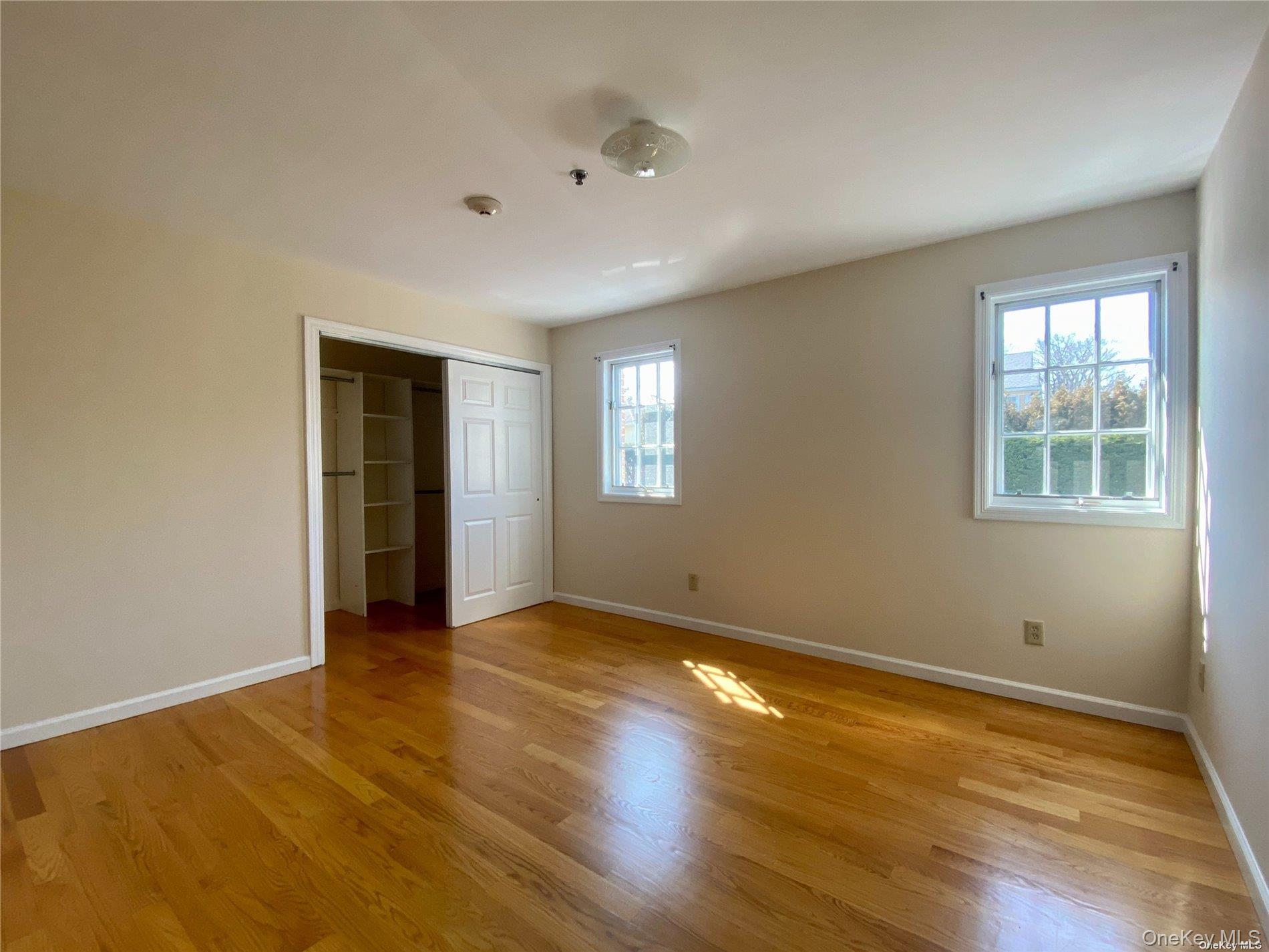 259 Glen Cove Avenue, Unit 255 photo 6