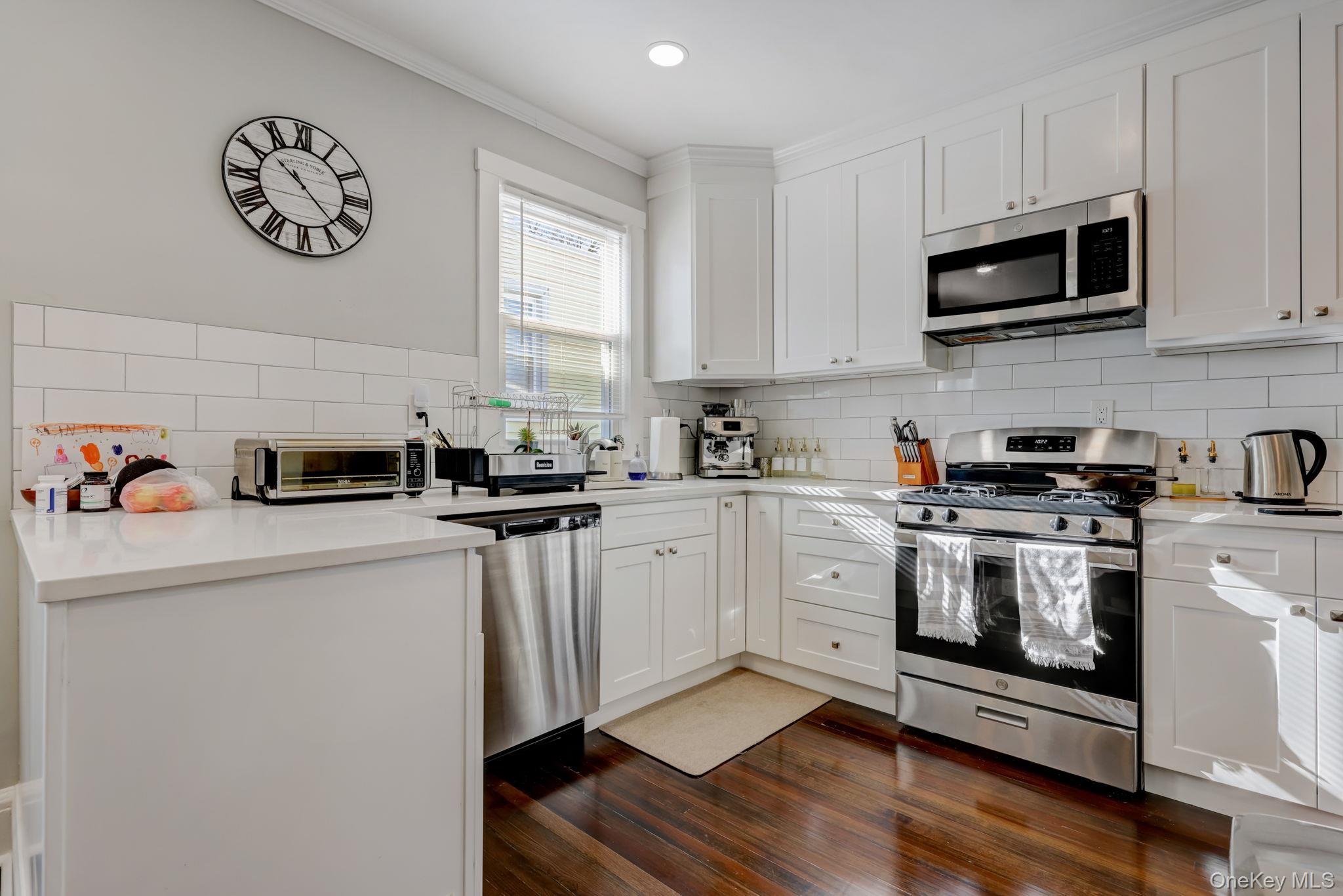 7 4th Street – For Rent photo 10