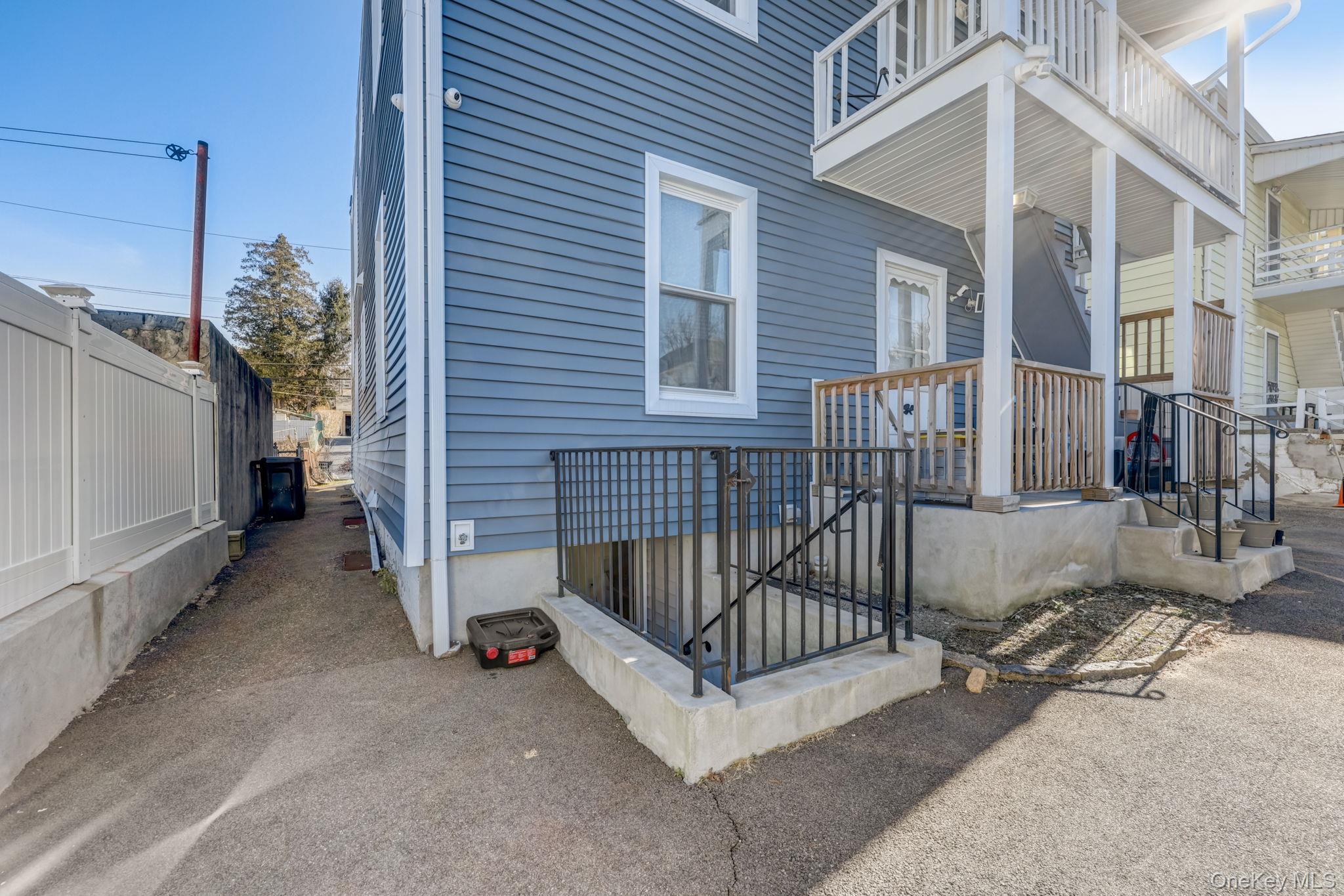 7 4th Street – For Rent photo 17