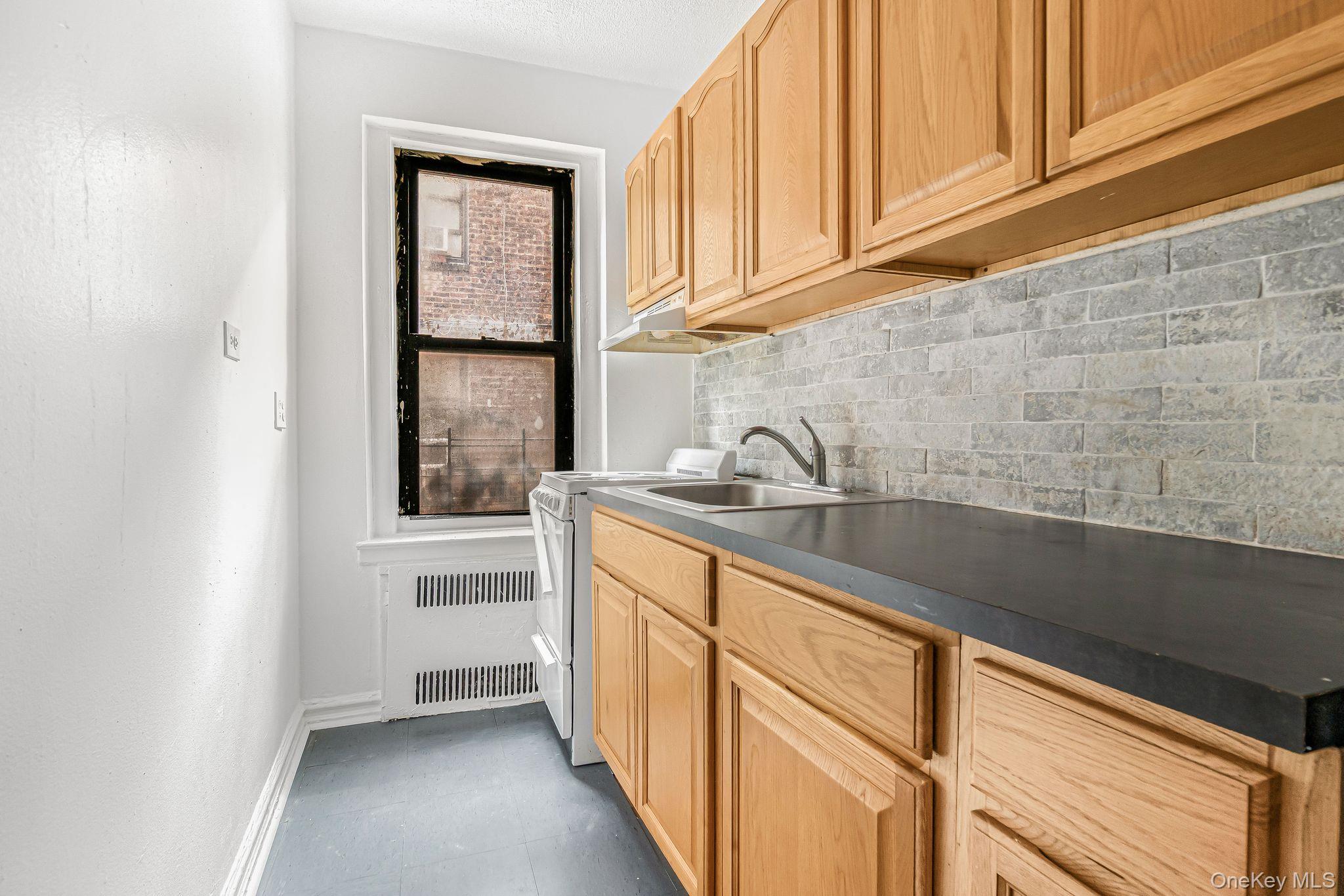 43-01 46th Street, Unit 1-J photo 4