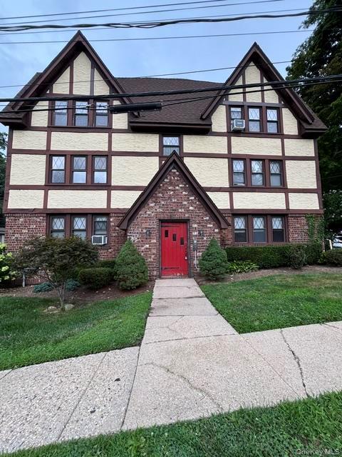 44 Oakwood Road, Unit 1E photo 2