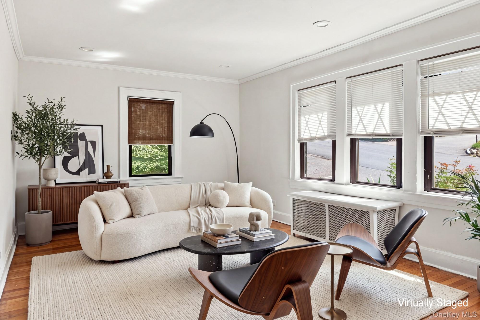 44 Oakwood Road, Unit 1E