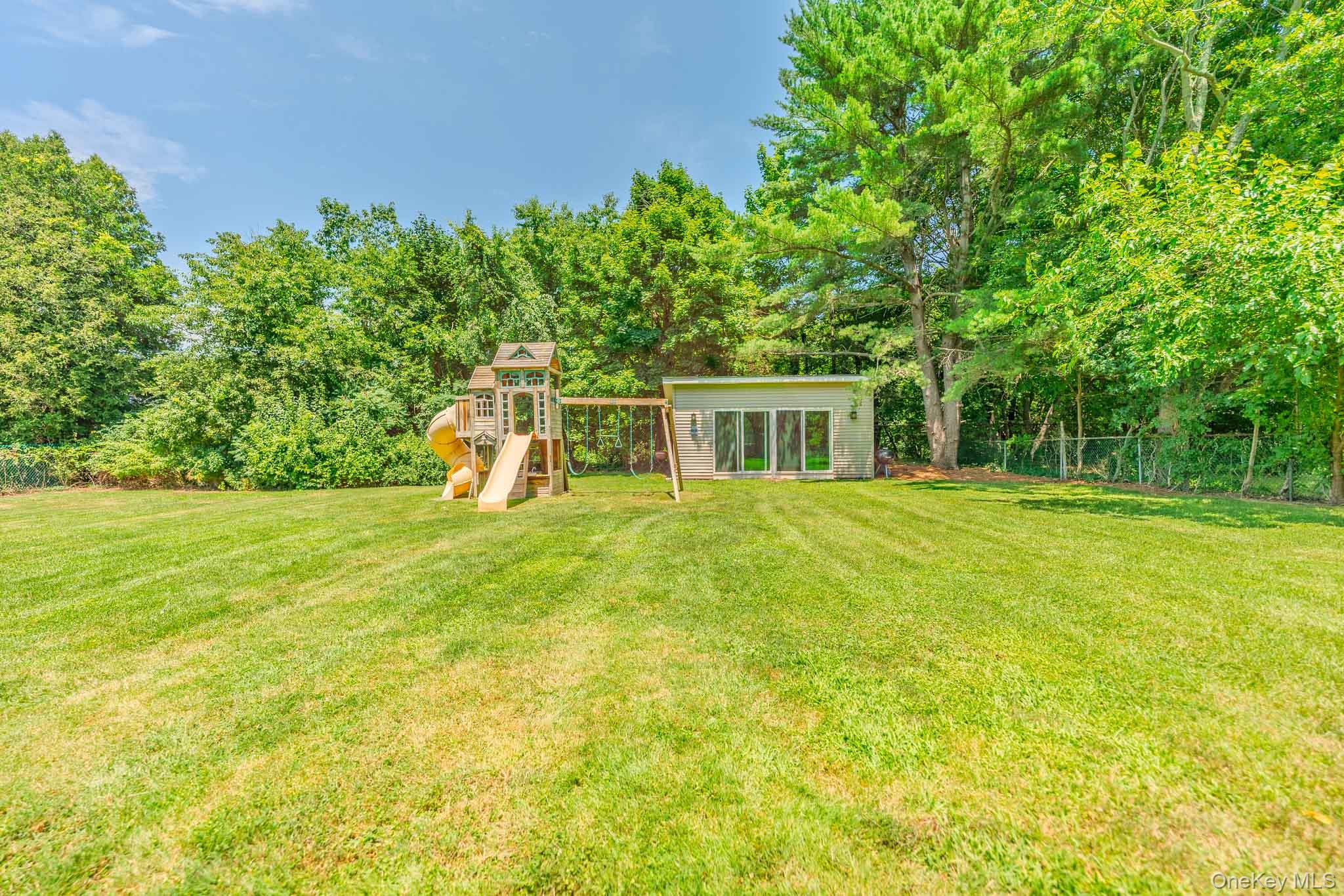 337 Burr Road – For Sale photo 25