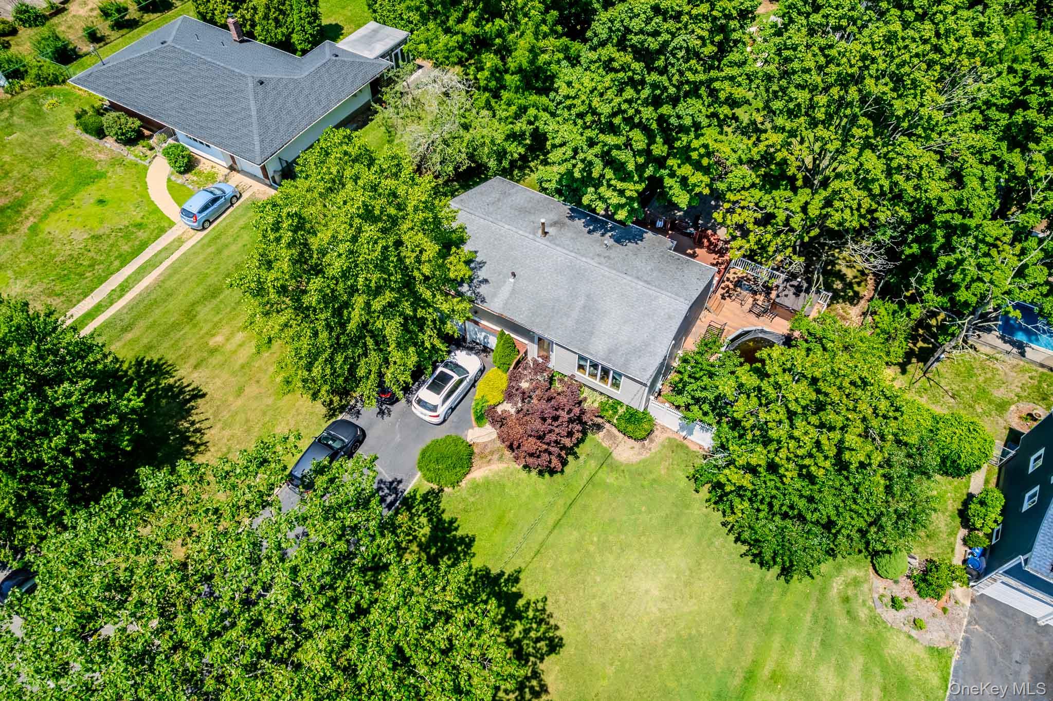 337 Burr Road – For Sale photo 32