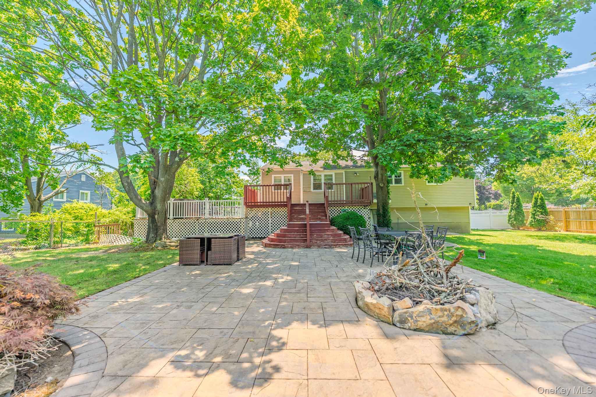 337 Burr Road – For Sale photo 4