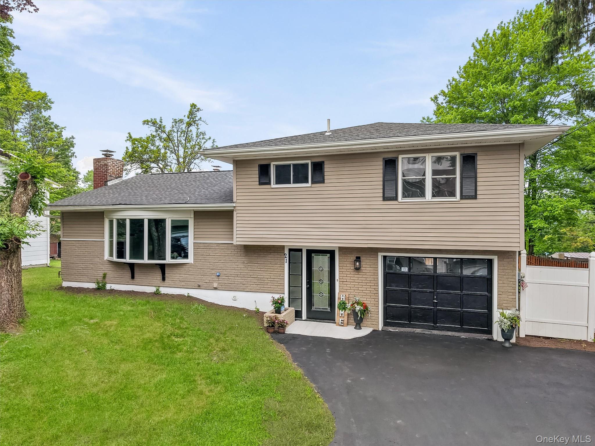 21 Manhattan Avenue, Unit 19