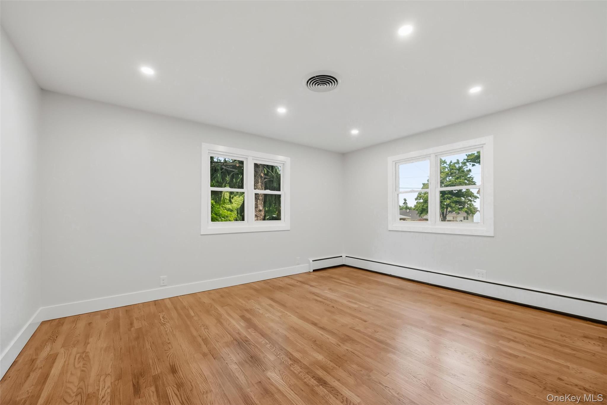21 Manhattan Avenue, Unit 19 photo 24