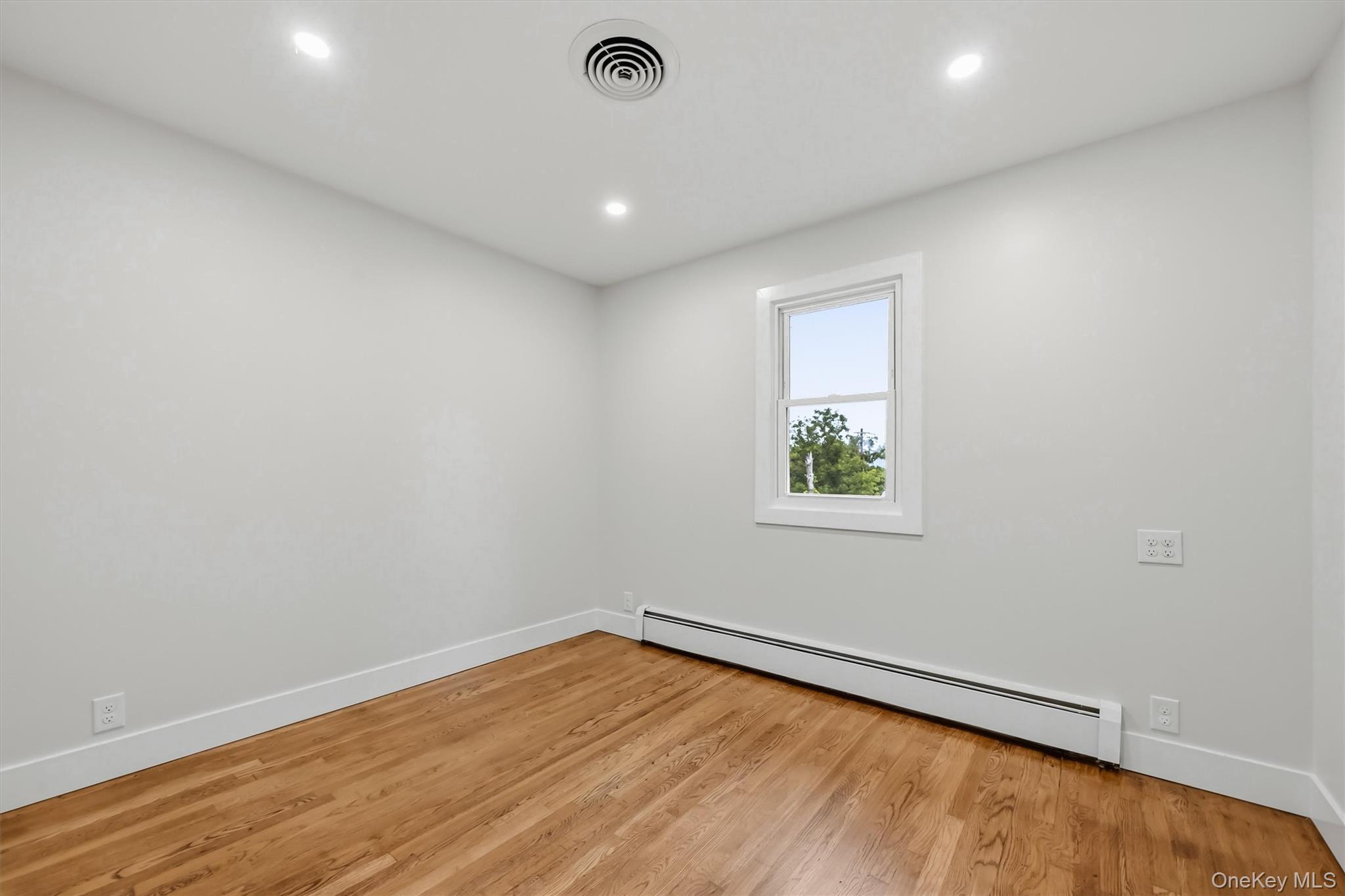 21 Manhattan Avenue, Unit 19 photo 30