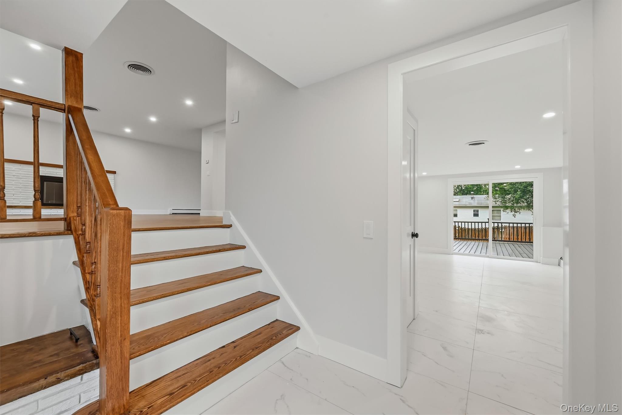 21 Manhattan Avenue, Unit 19 photo 9