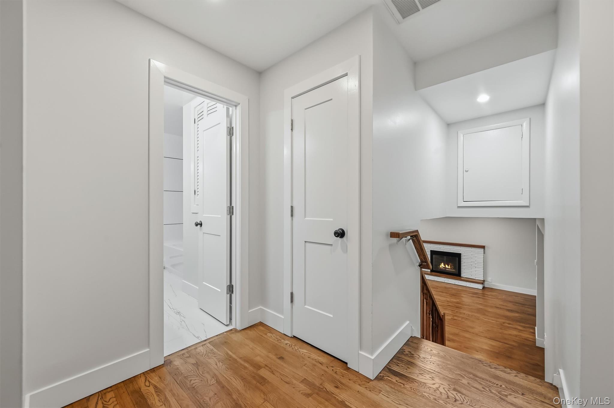 21 Manhattan Avenue, Unit 19 photo 23