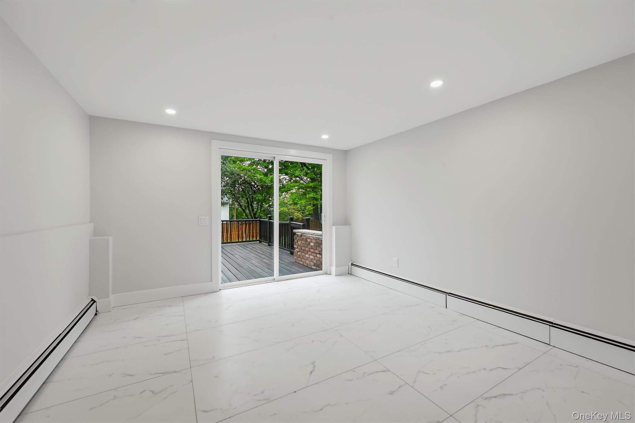21 Manhattan Avenue, Unit 19 photo 38