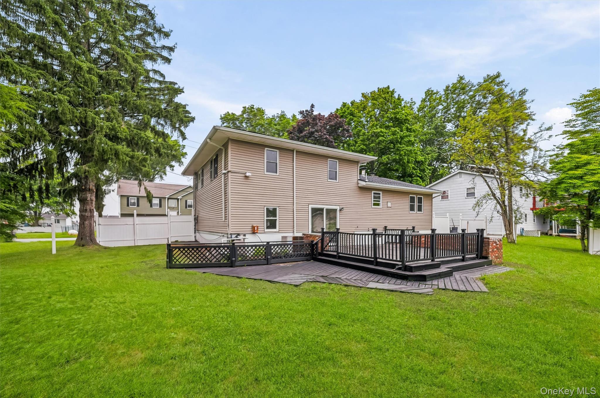 21 Manhattan Avenue, Unit 19 photo 46