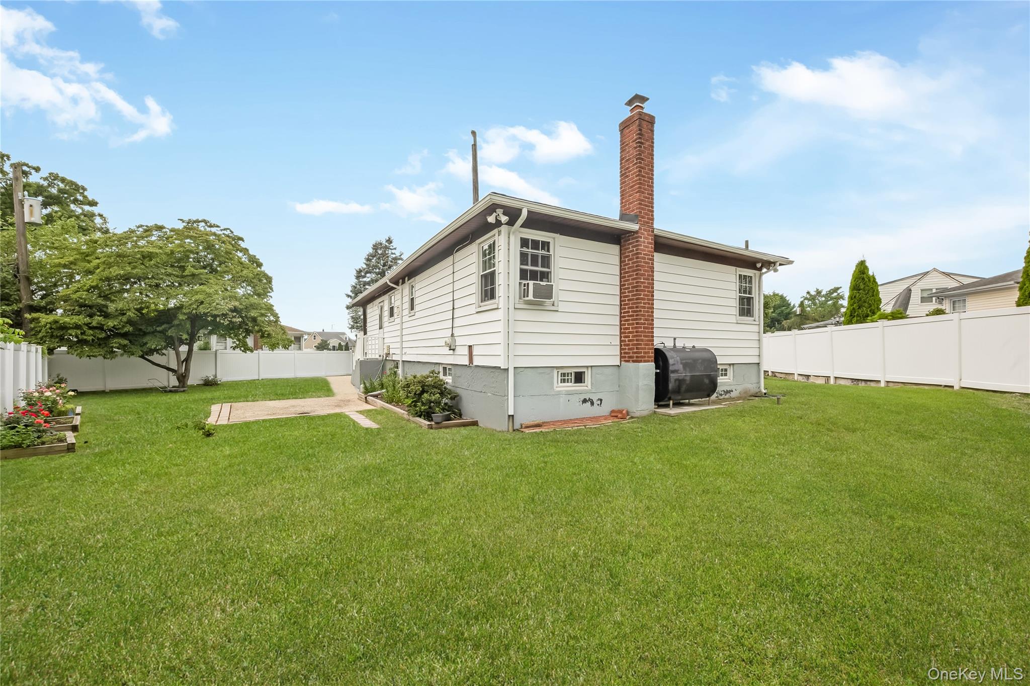 391 Bellmore Road – For Sale photo 11