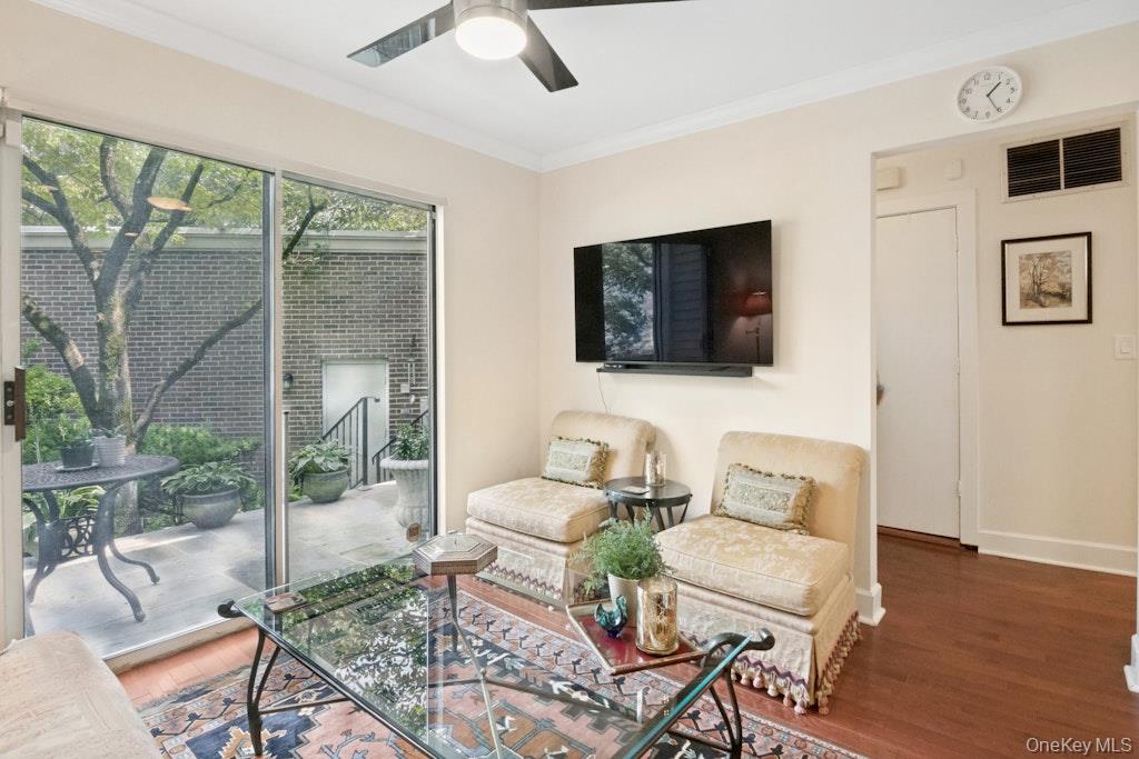 8 Waterside Close – For Sale photo 5