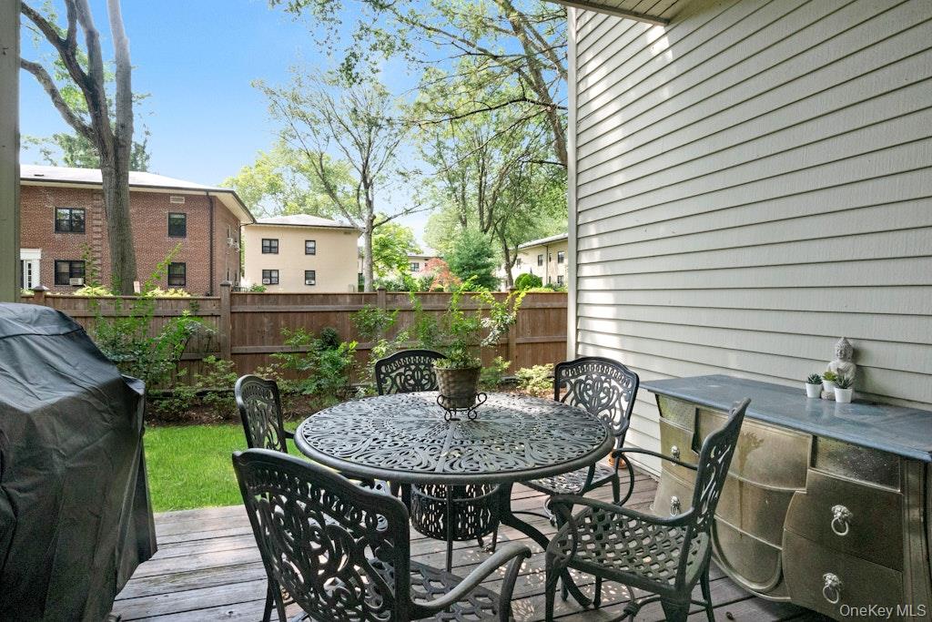 8 Waterside Close – For Sale photo 12