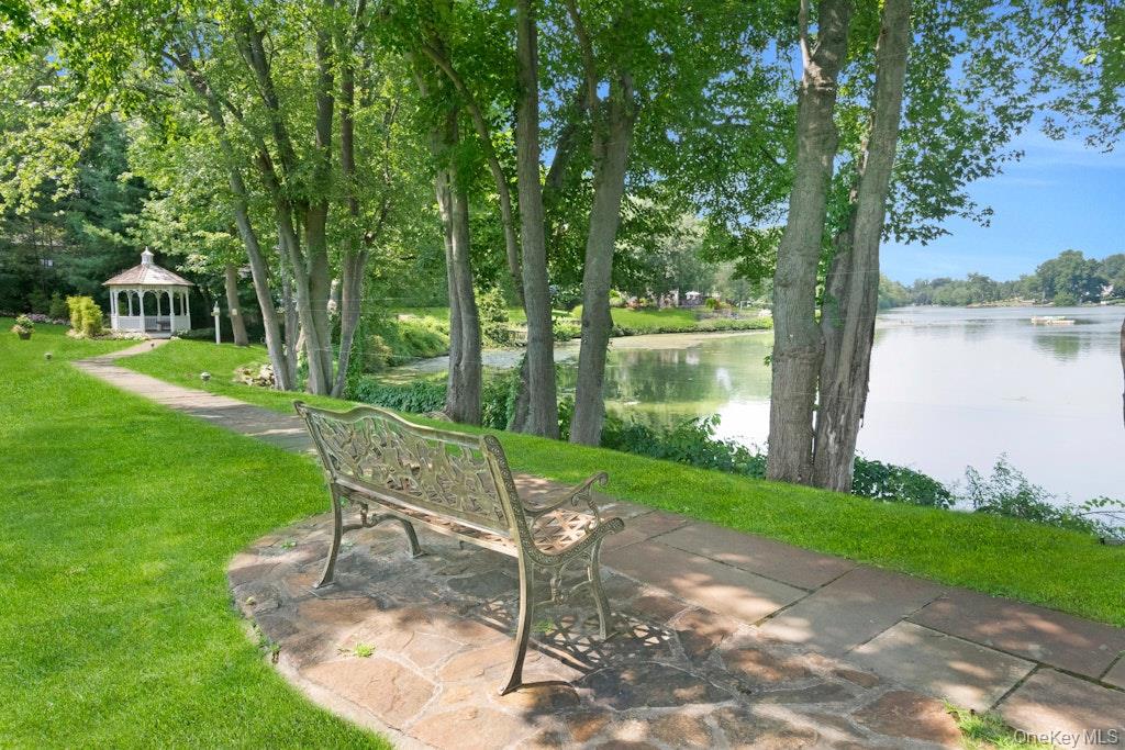 8 Waterside Close – For Sale photo 36