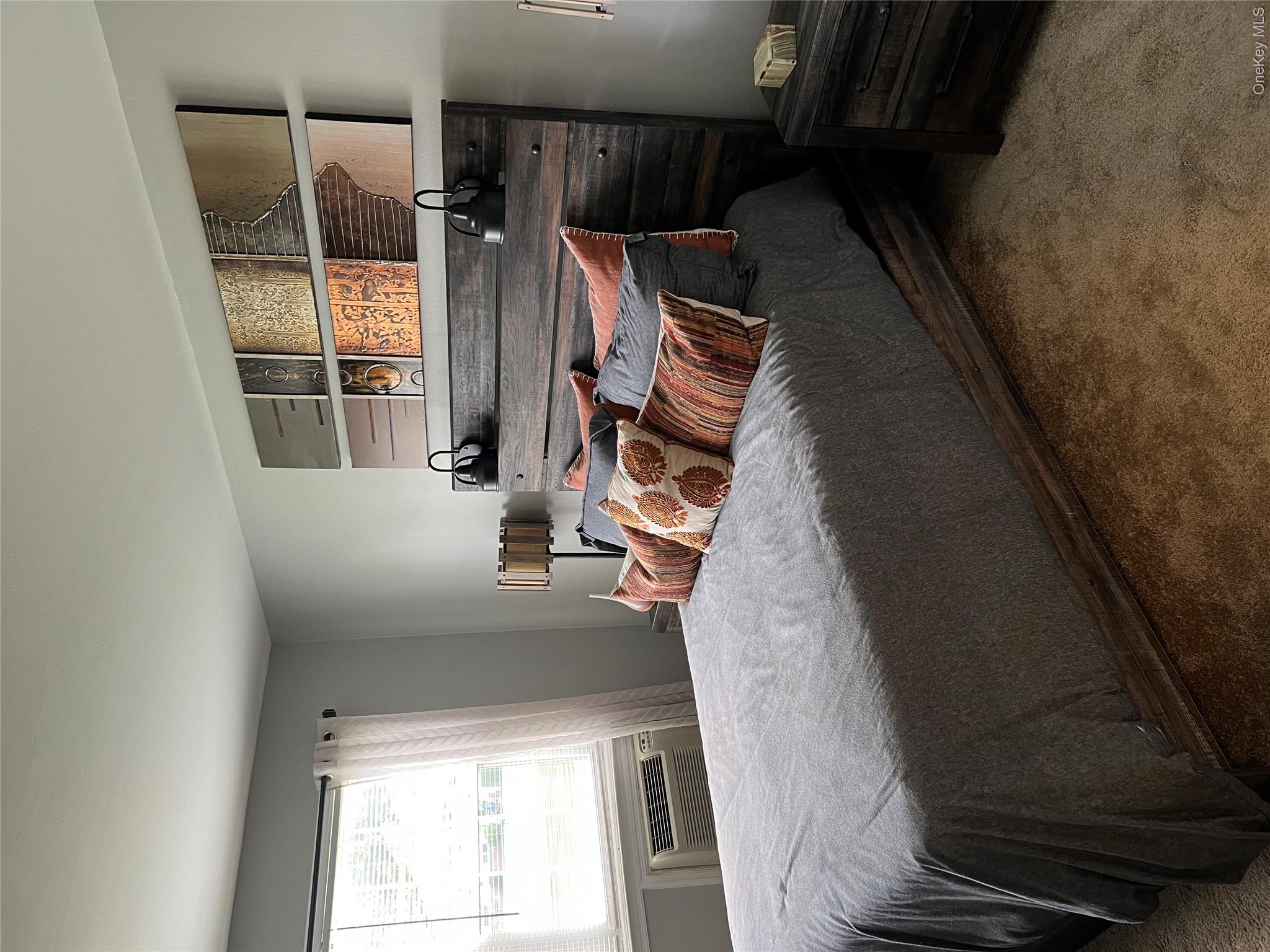 211 Hawthorne Avenue, Unit B5 photo 5