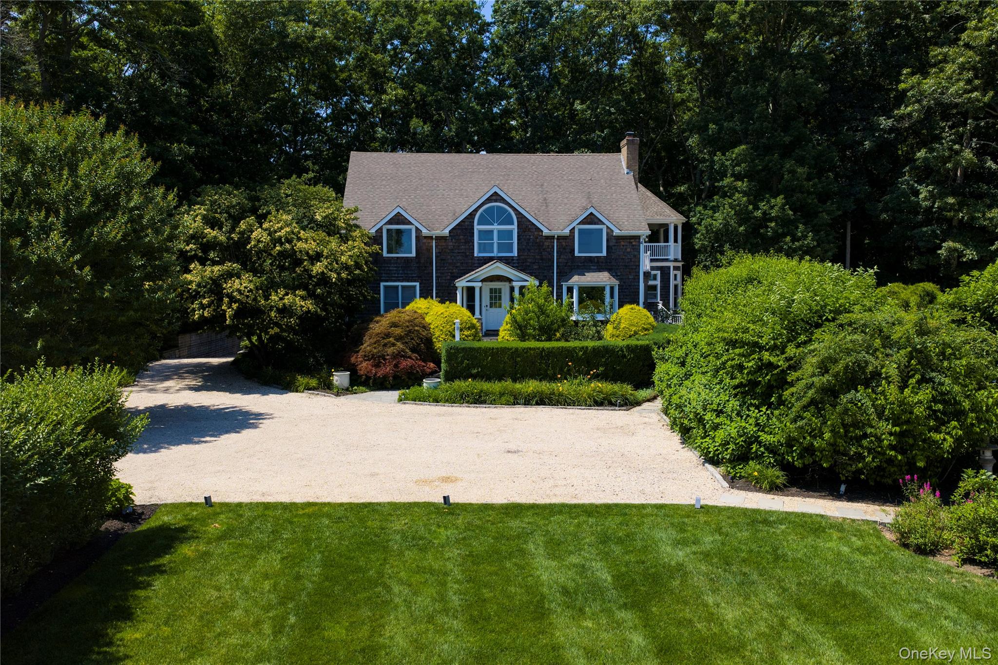 652 Noyack Path – For Sale photo 39