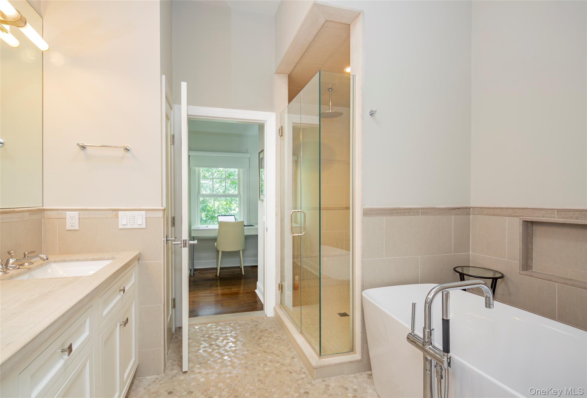 652 Noyack Path – For Sale photo 28