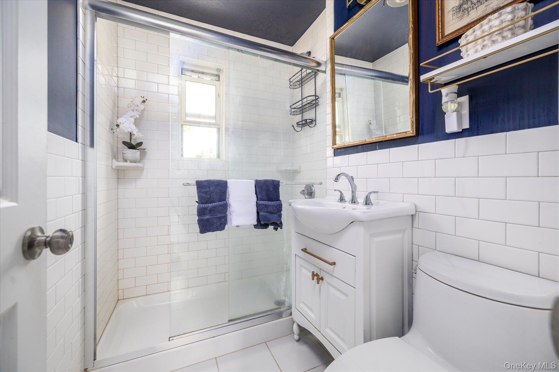 411 Merrick Rd, Unit A photo 14