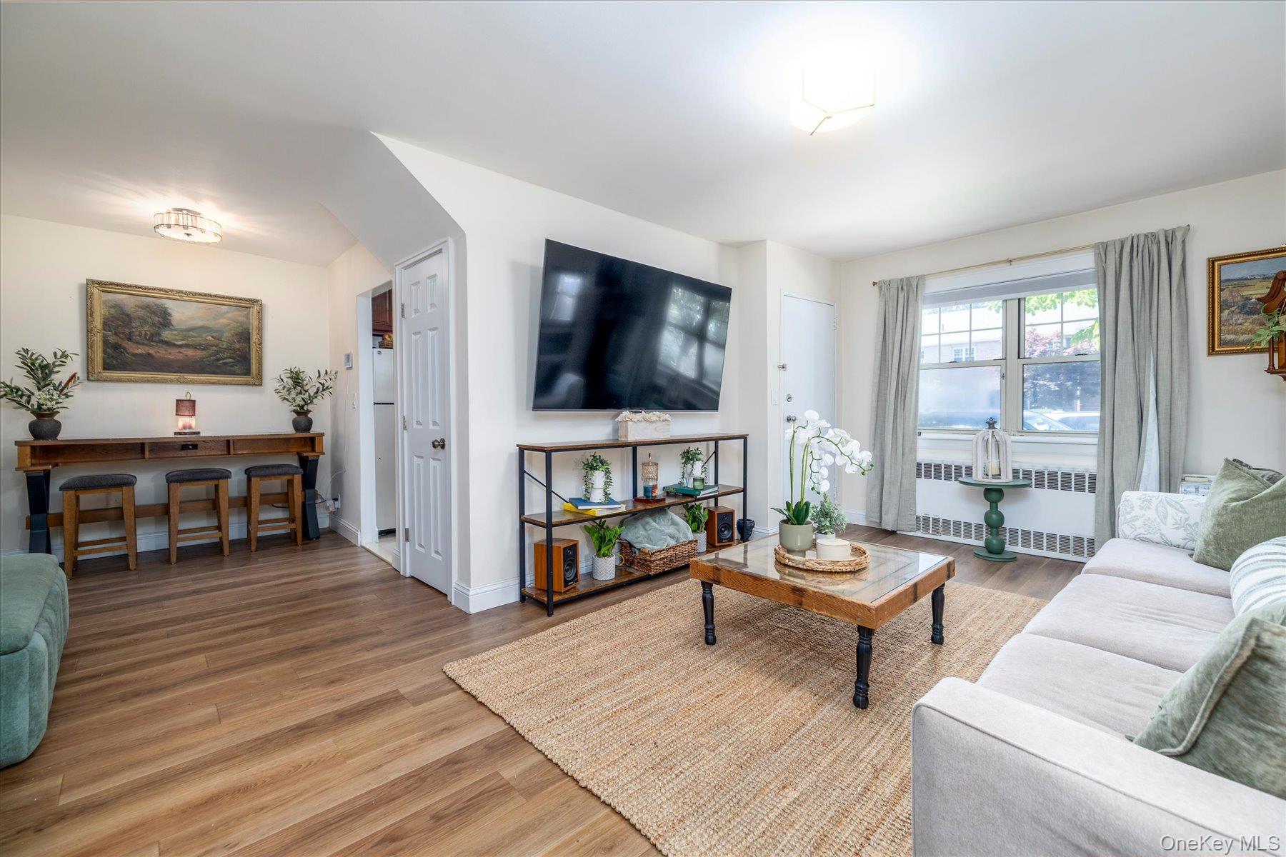 411 Merrick Rd, Unit A photo 9