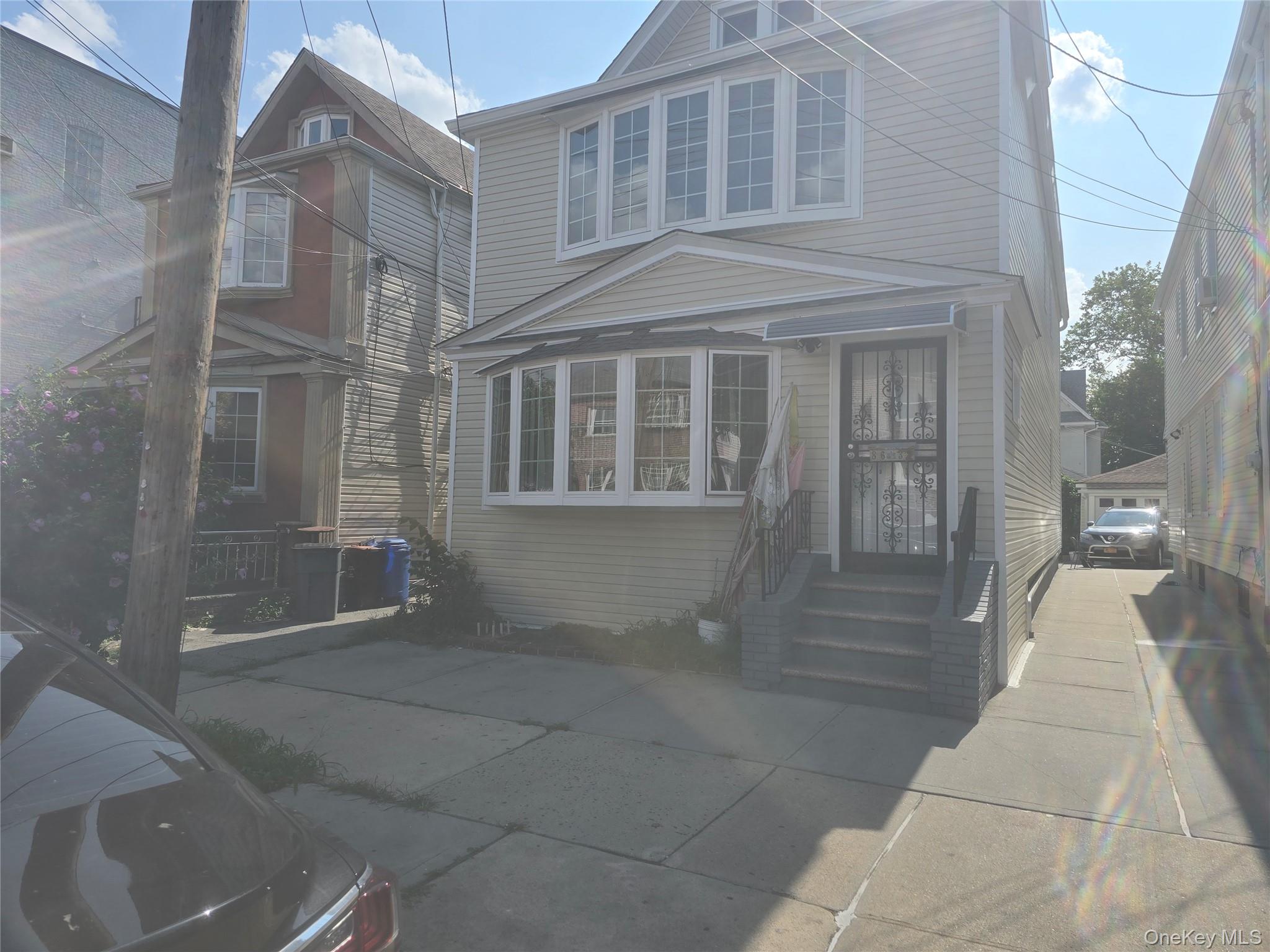 8632 122nd Street – For Sale