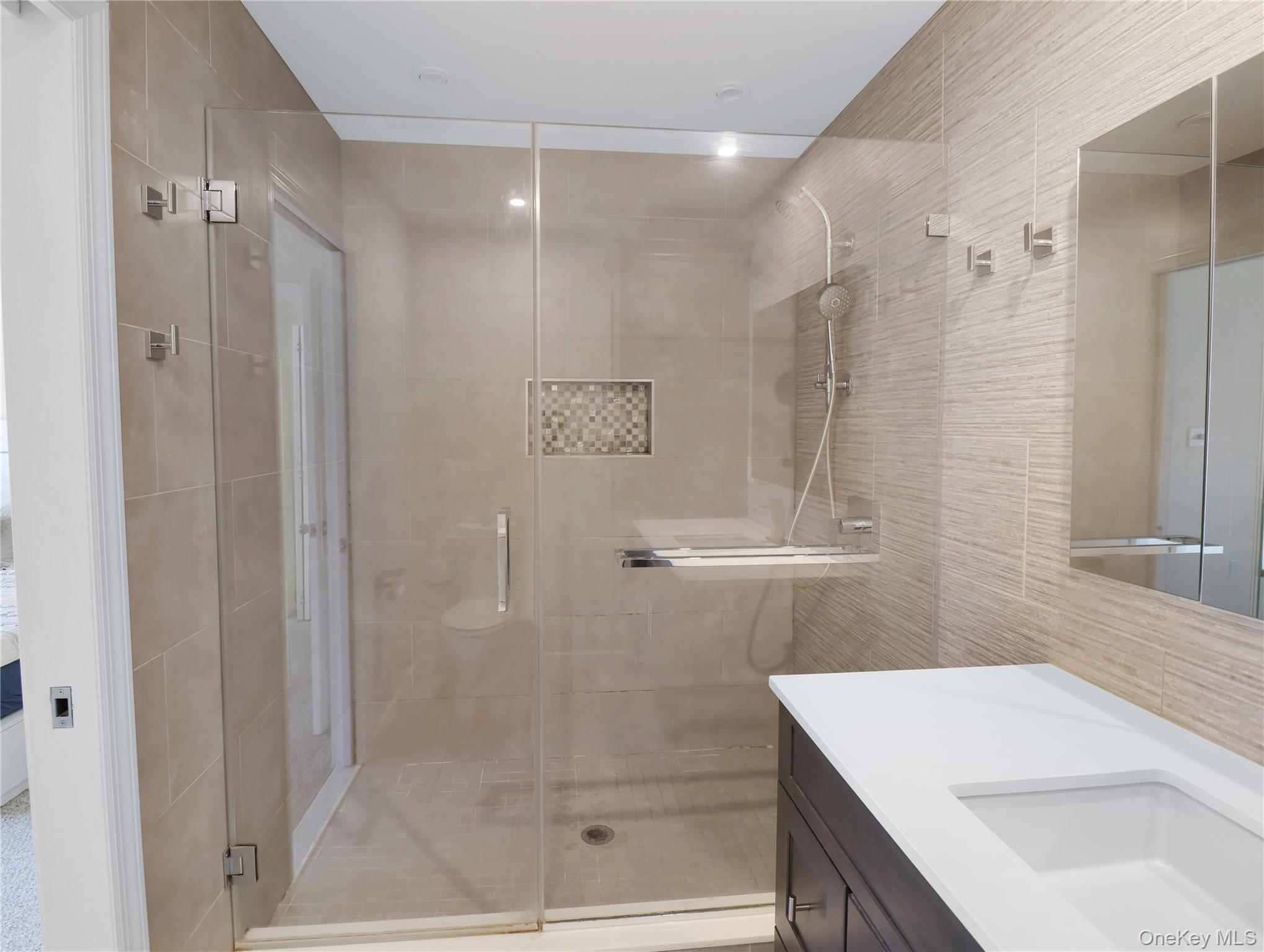 53 Leif Boulevard – For Sale photo 38