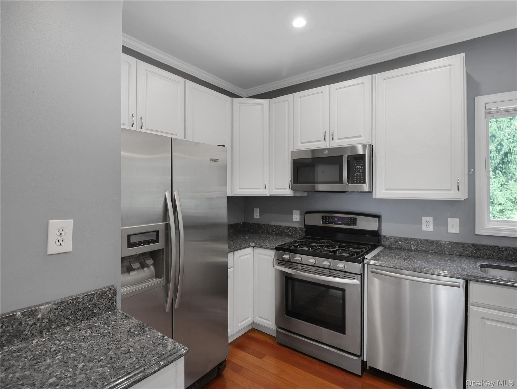 53 Leif Boulevard – For Sale photo 17