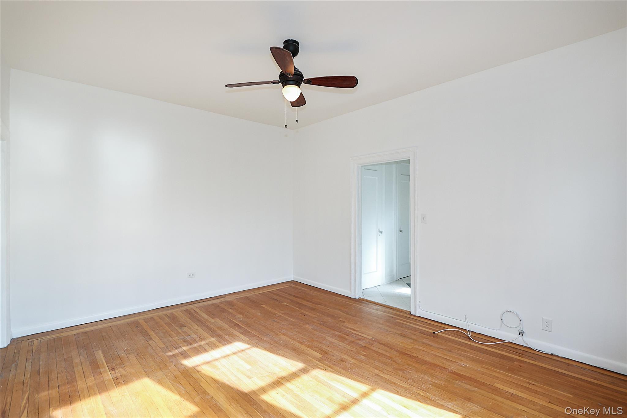 11525 Metropolitan Avenue, Unit 233 photo 4
