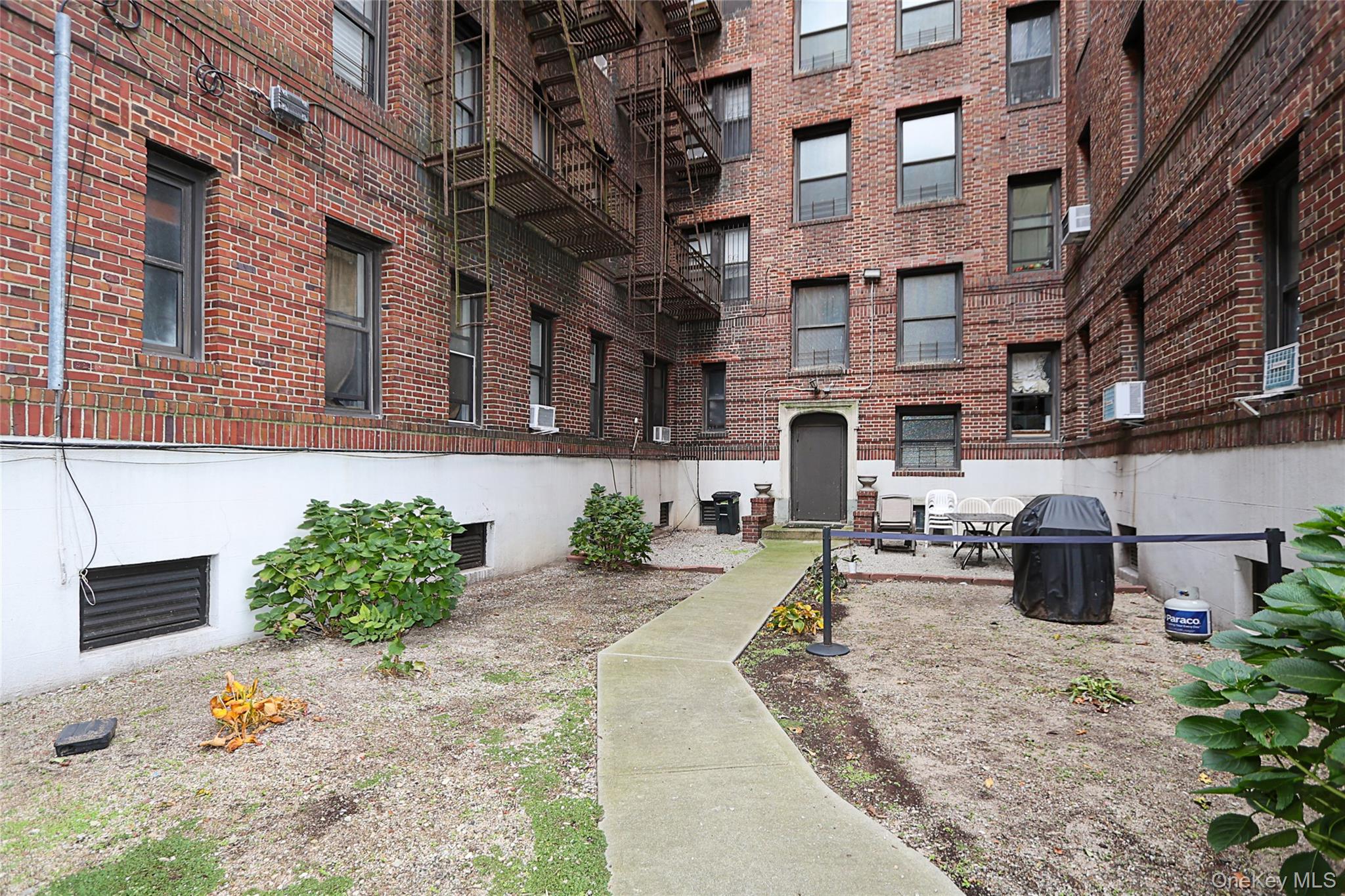 11525 Metropolitan Avenue, Unit 233 photo 17